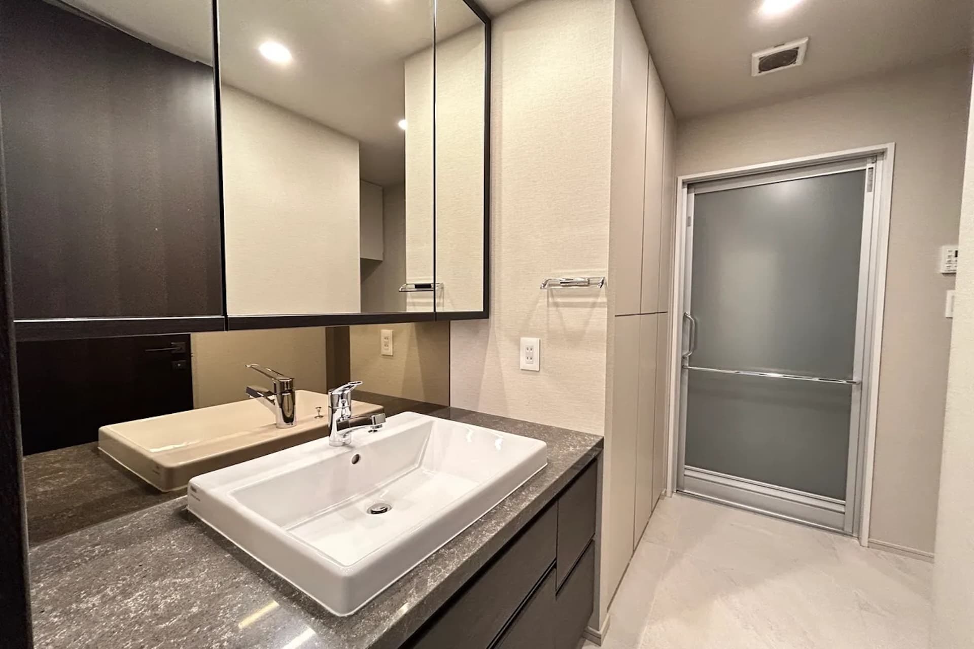 Atlas Tower Shirokane Residential9.jpg