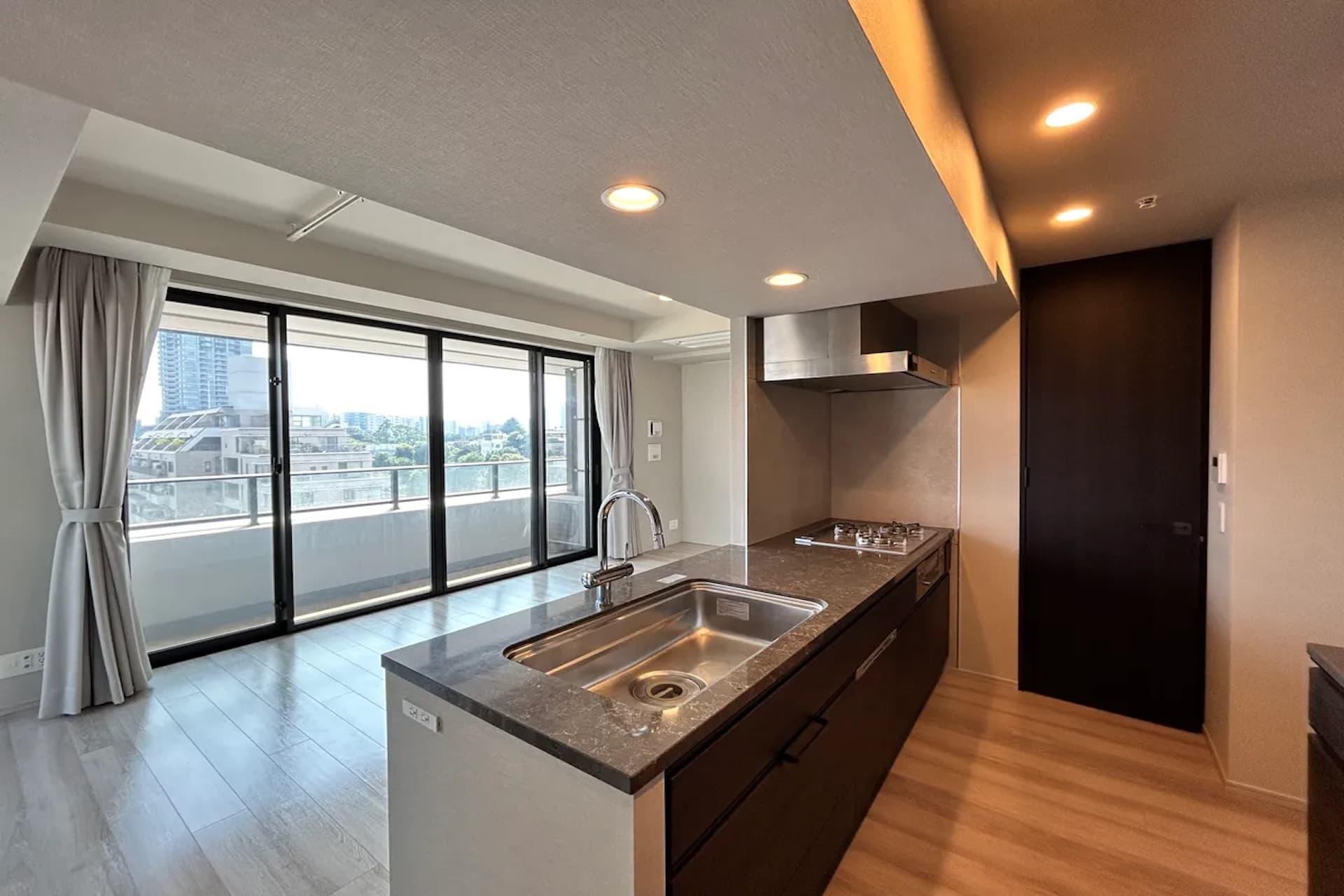 Atlas Tower Shirokane Residential16.jpg