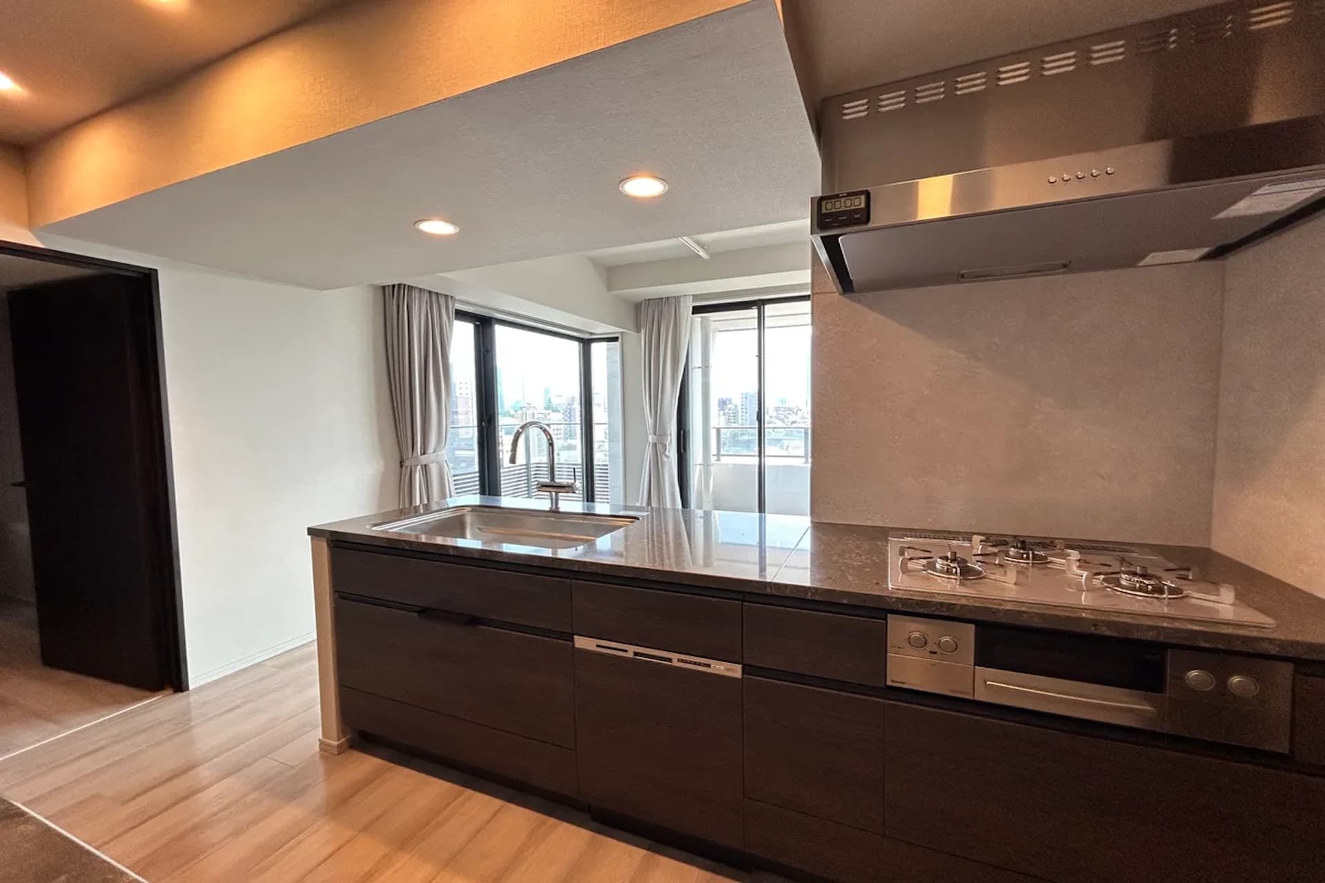 Atlas Tower Shirokane Residential17.jpg