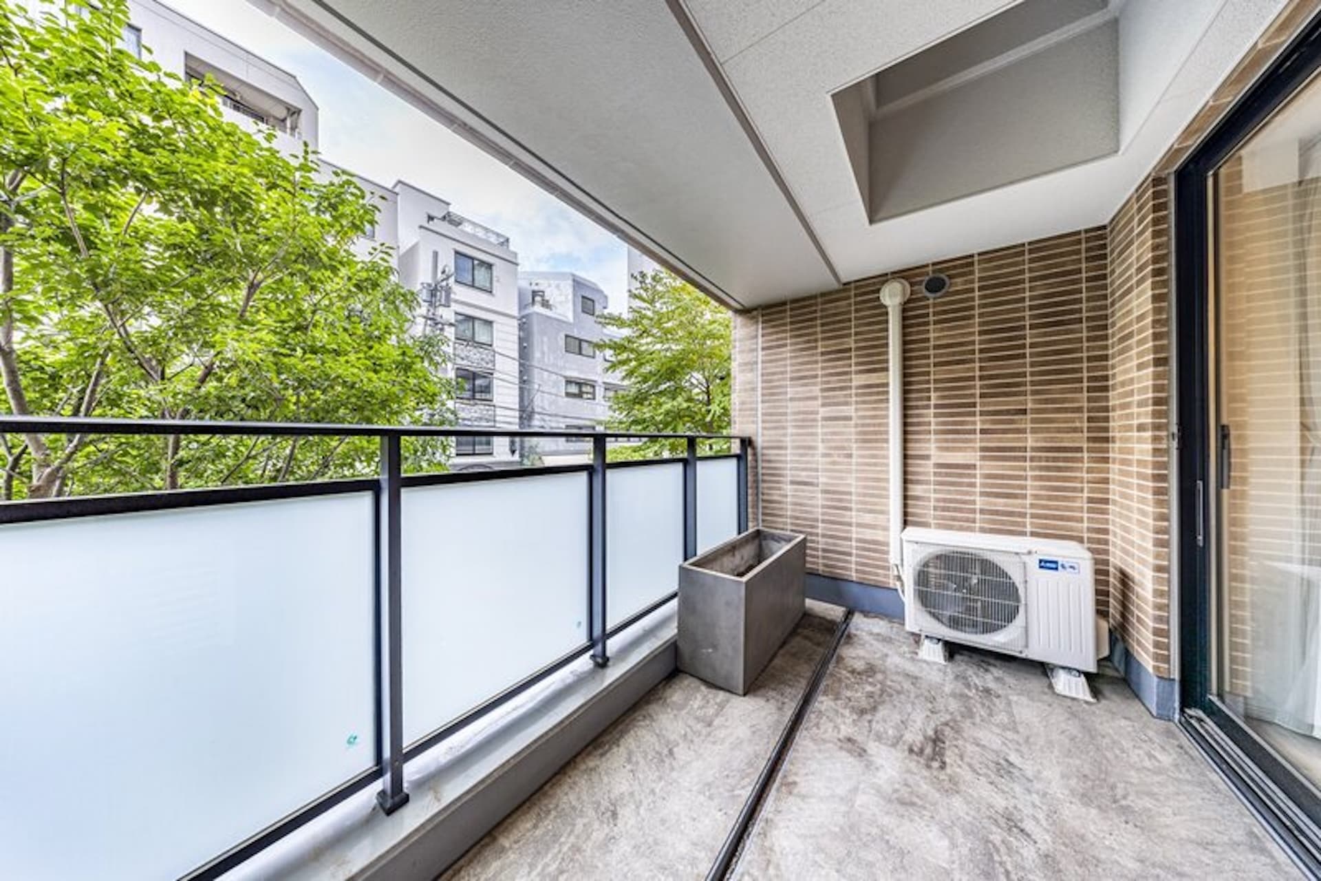 The Park House Mita Garden Residence Building6.jpg