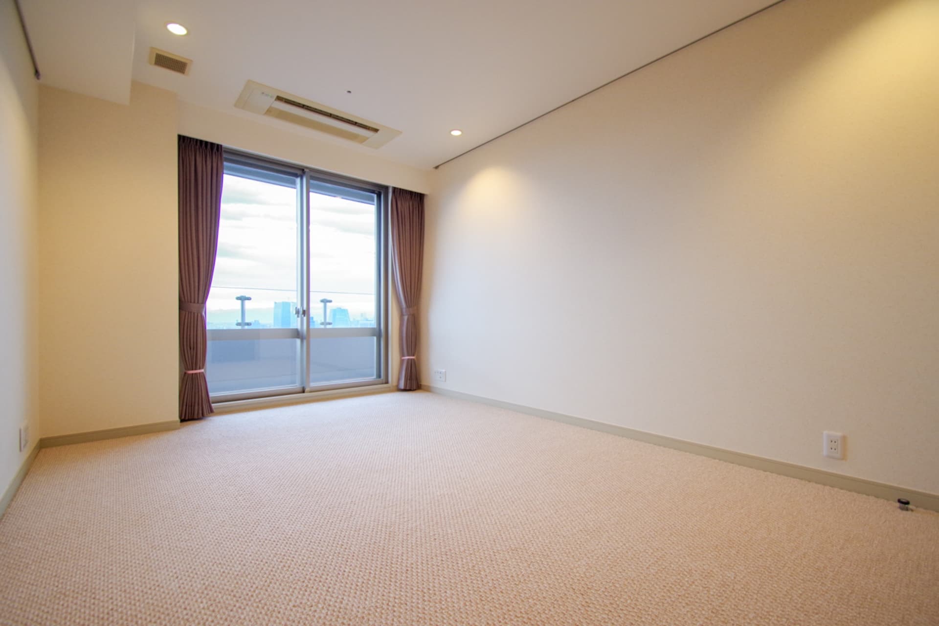 La Tour SHIODOME 5.jpg