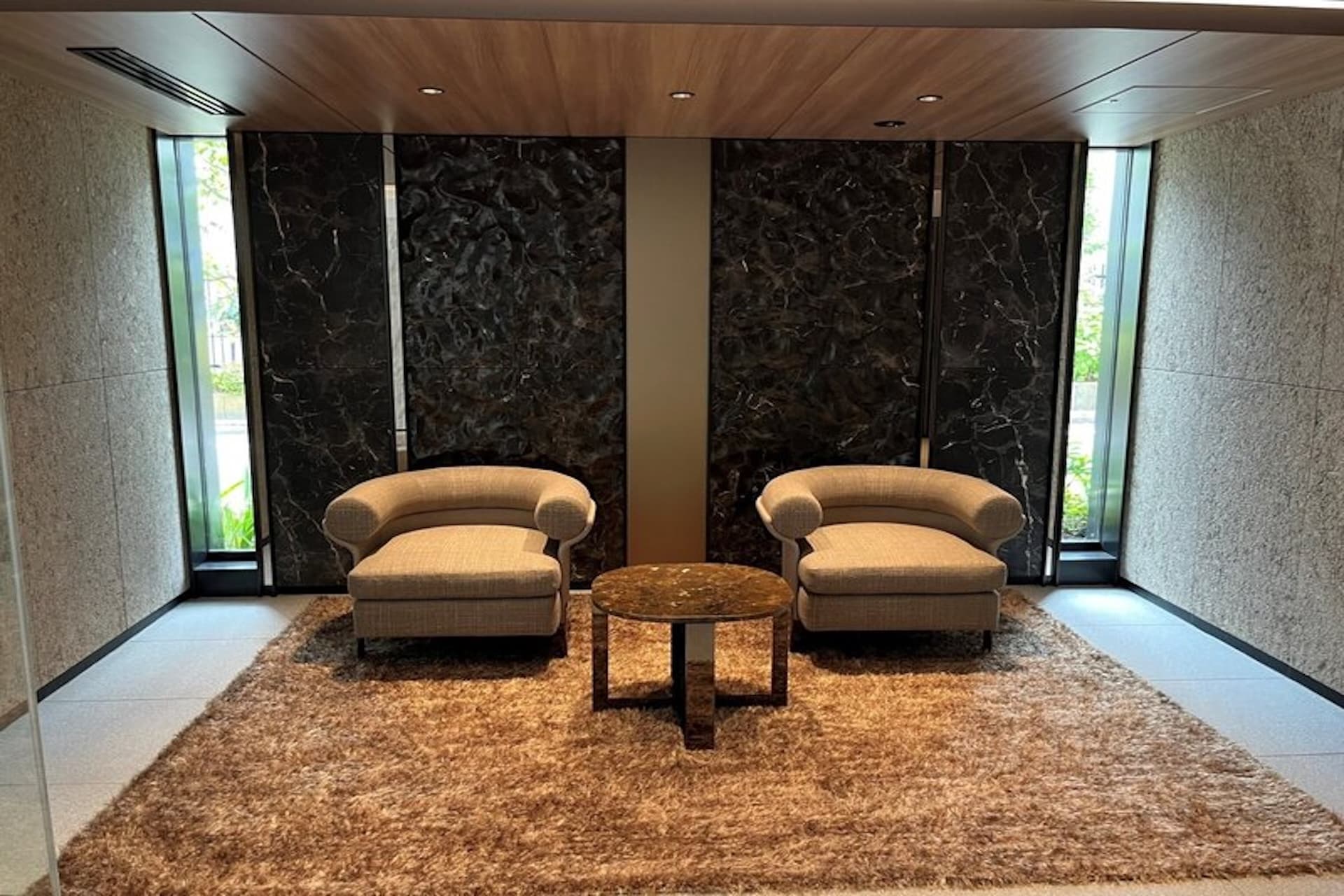 Diana Court Jiyugaoka Terrace 3052.jpg