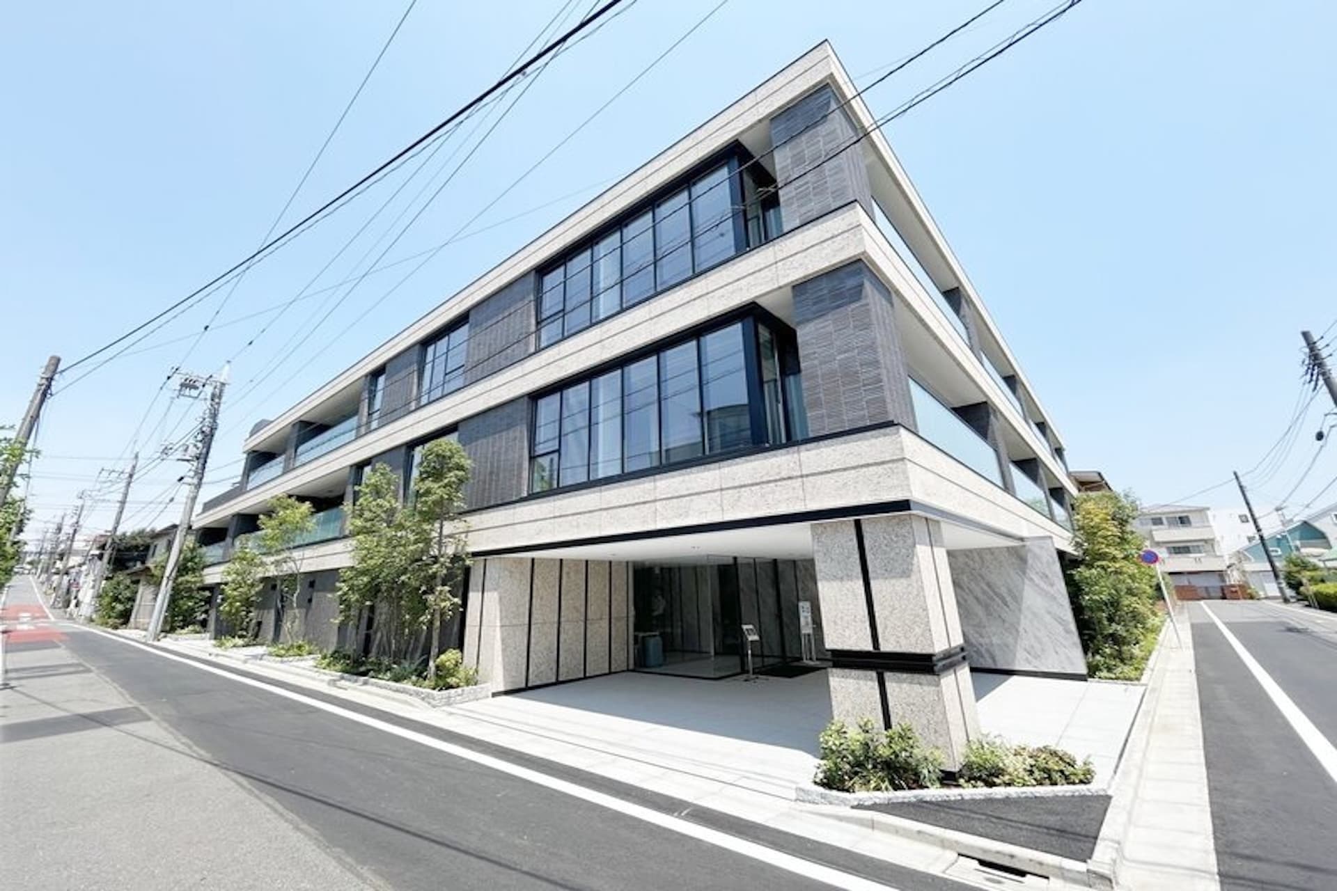 Diana Court Jiyugaoka Terrace 3053.jpg