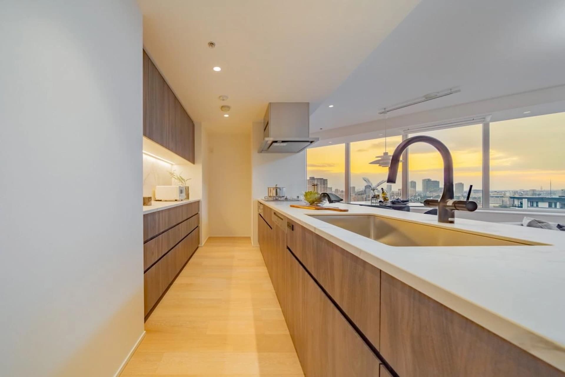 Shirokane Tower Tower Building 6.jpg