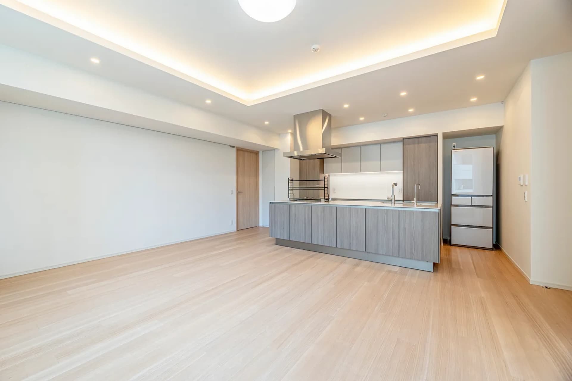 The Parkhouse Grand Sanbancho 2615.jpg