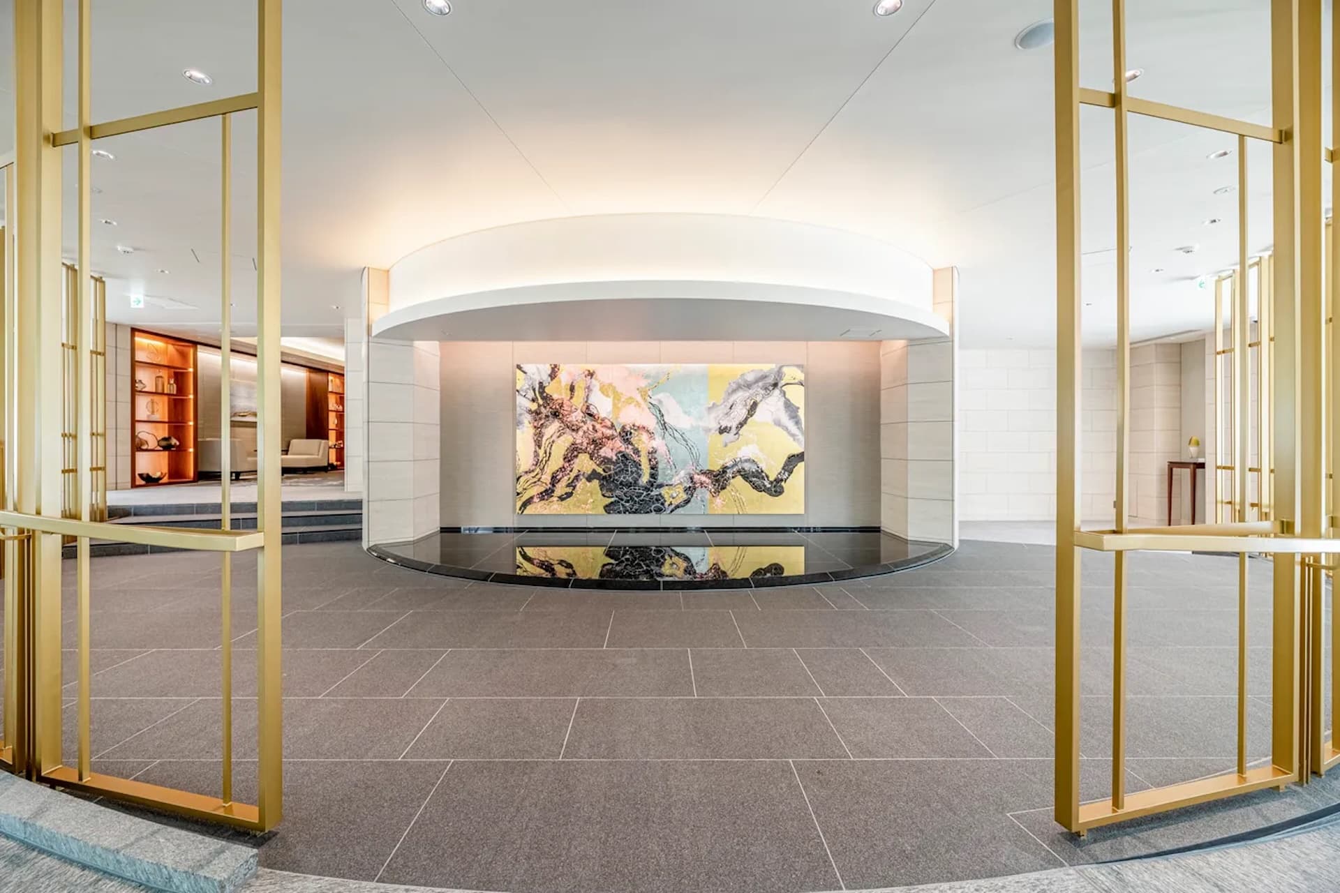 The Parkhouse Grand Sanbancho 2617.jpg