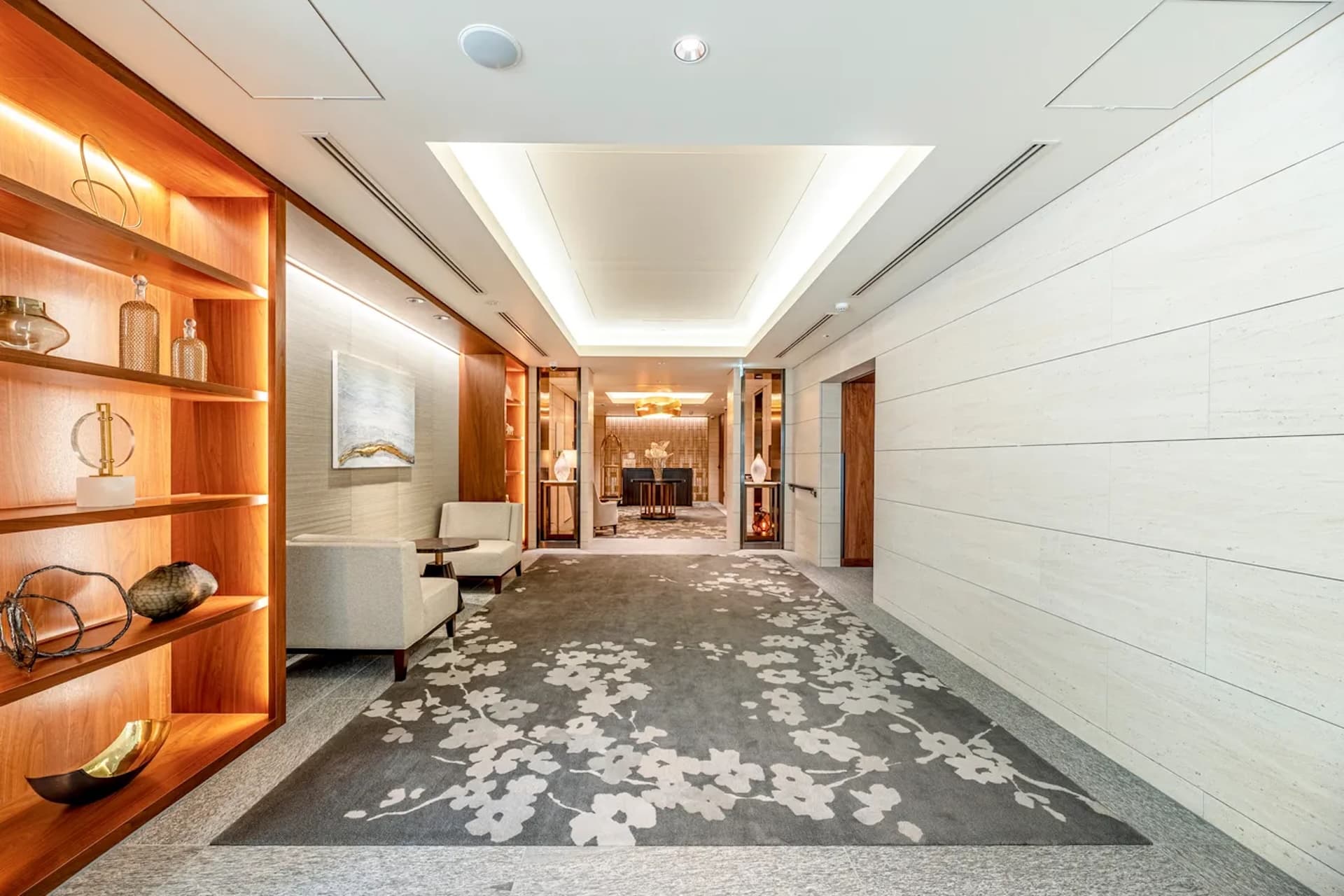 The Parkhouse Grand Sanbancho 2618.jpg