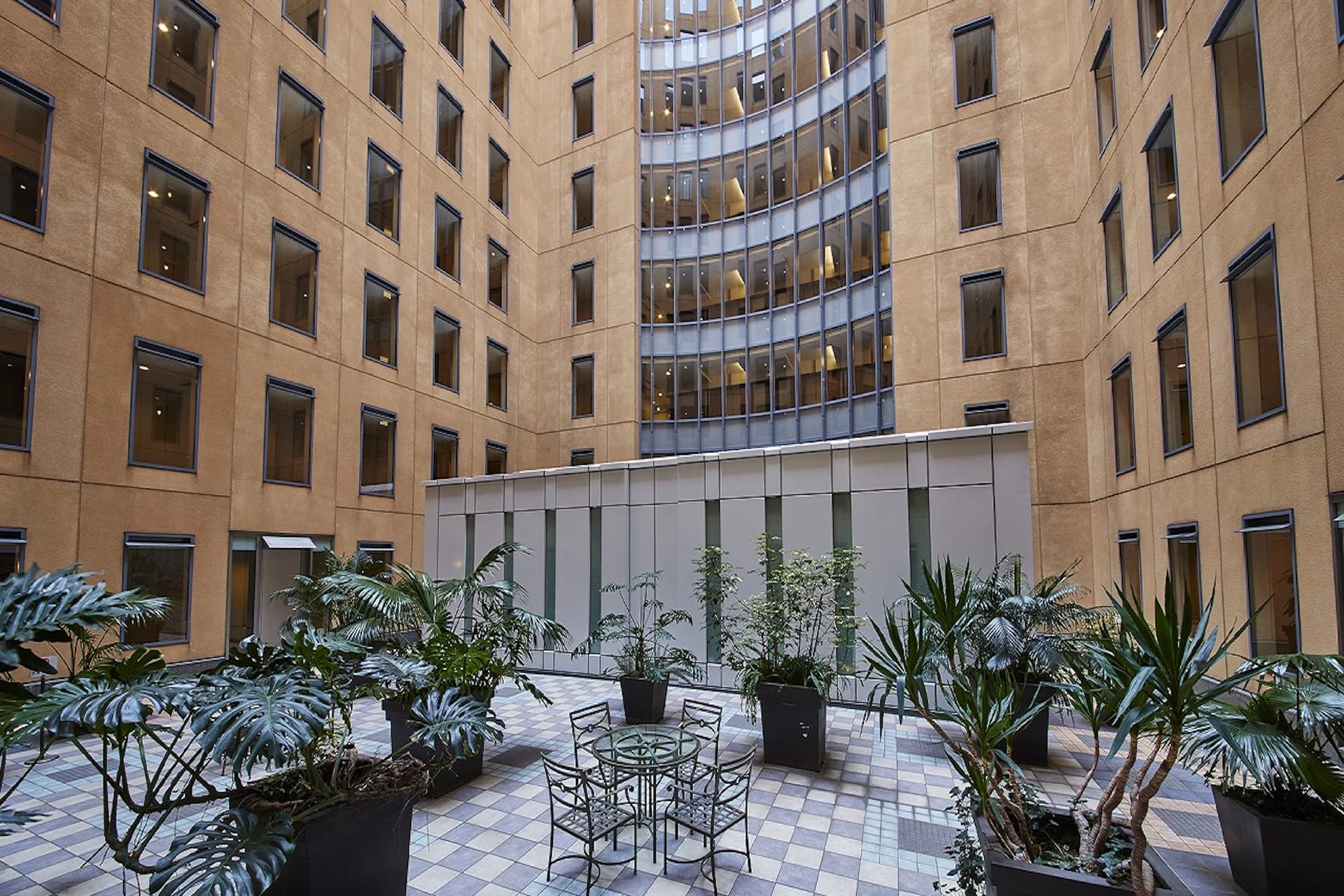 La Tour CHIYODA 112.jpg