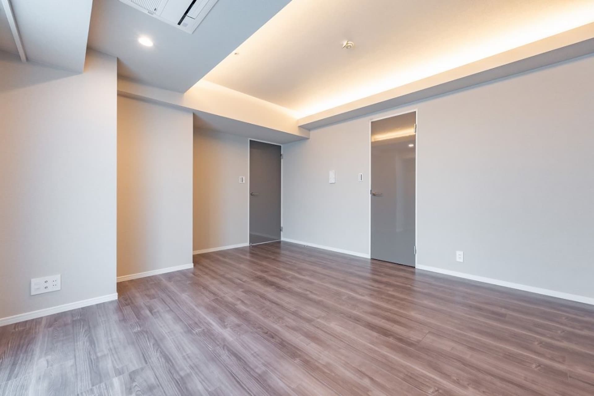 Lions Yotsuya Tower Gate11.jpg