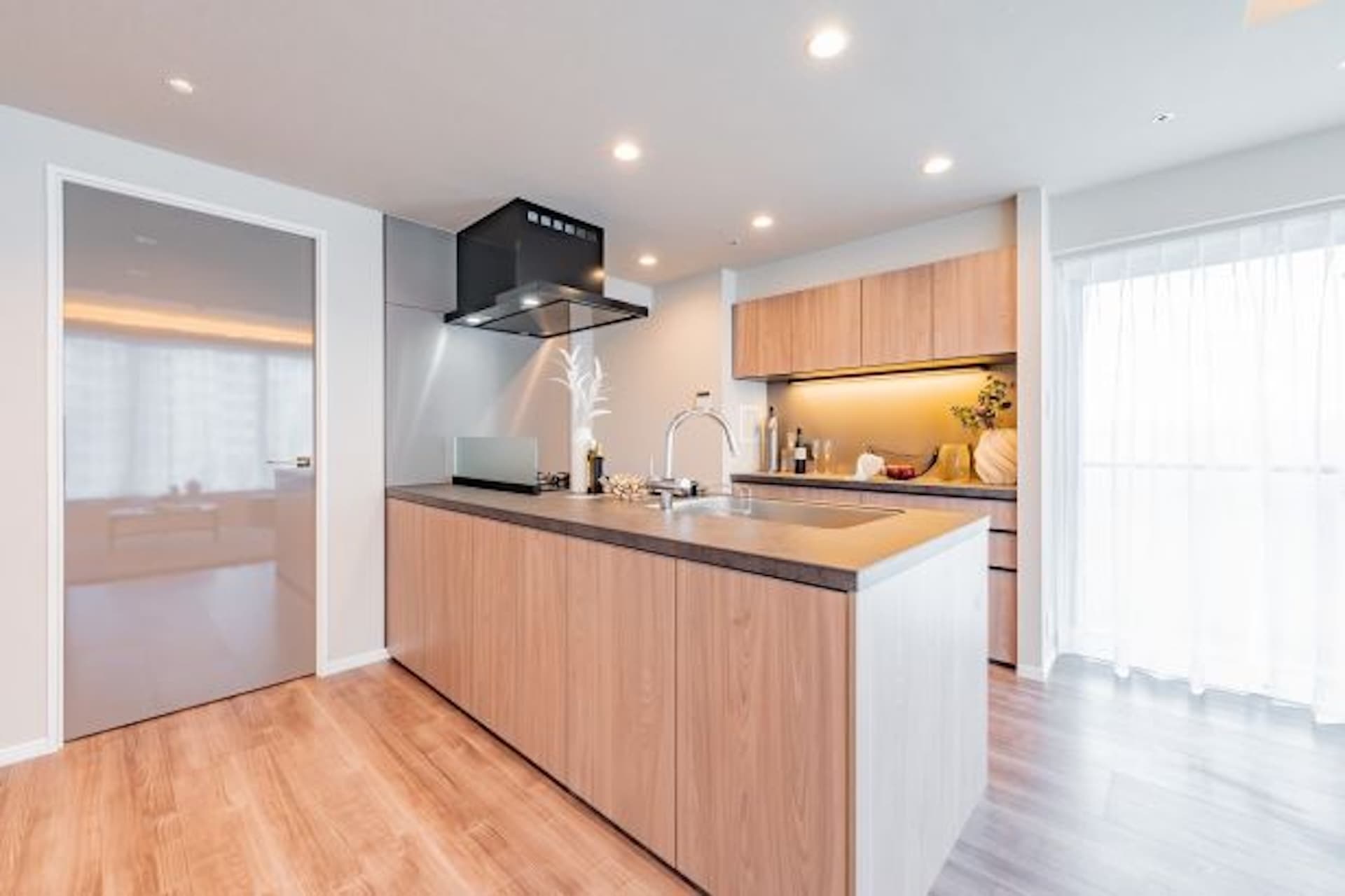 Lions Yotsuya Tower Gate5.jpg