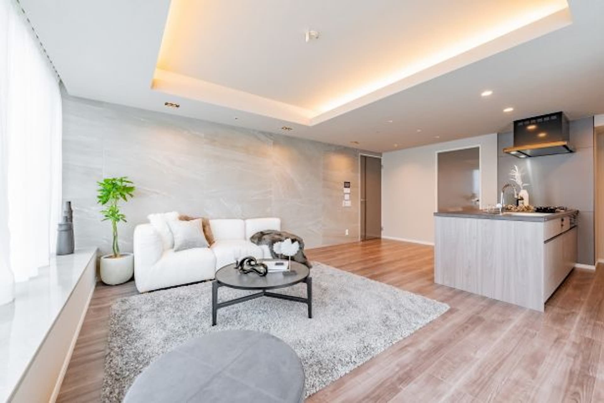 Lions Yotsuya Tower Gate9.jpg