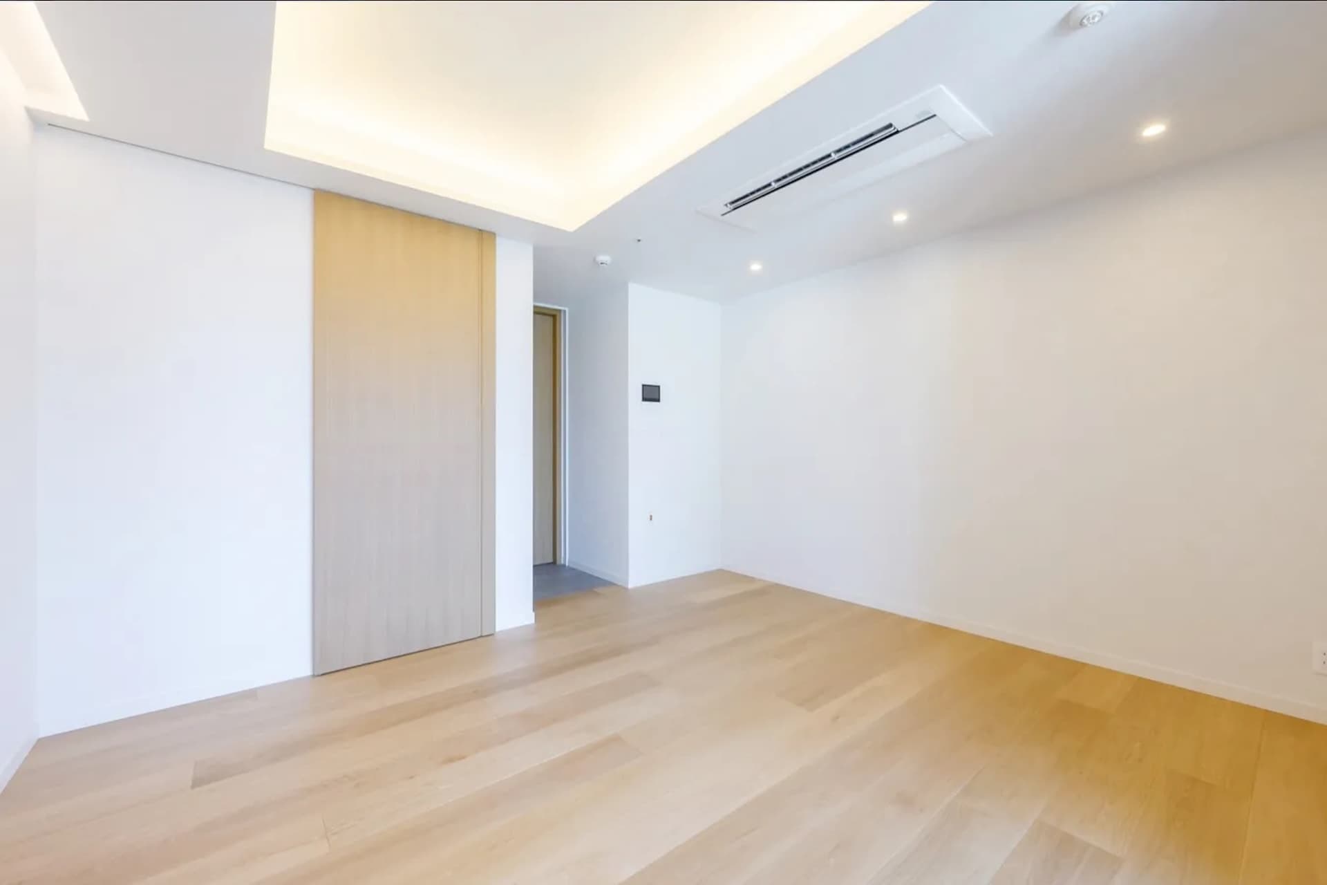 Park Court Geo Nagatacho11.jpg