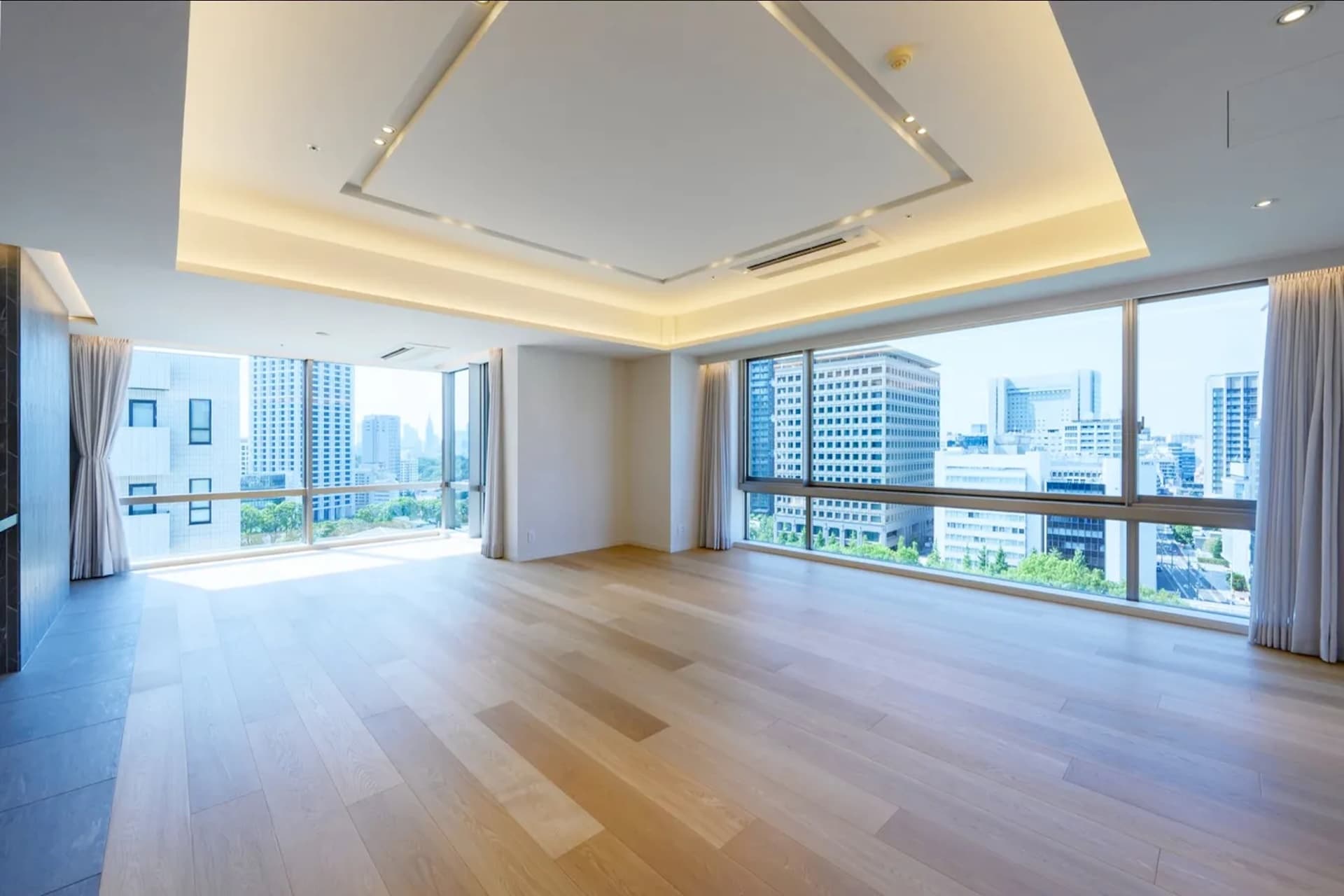 Park Court Geo Nagatacho2.jpg
