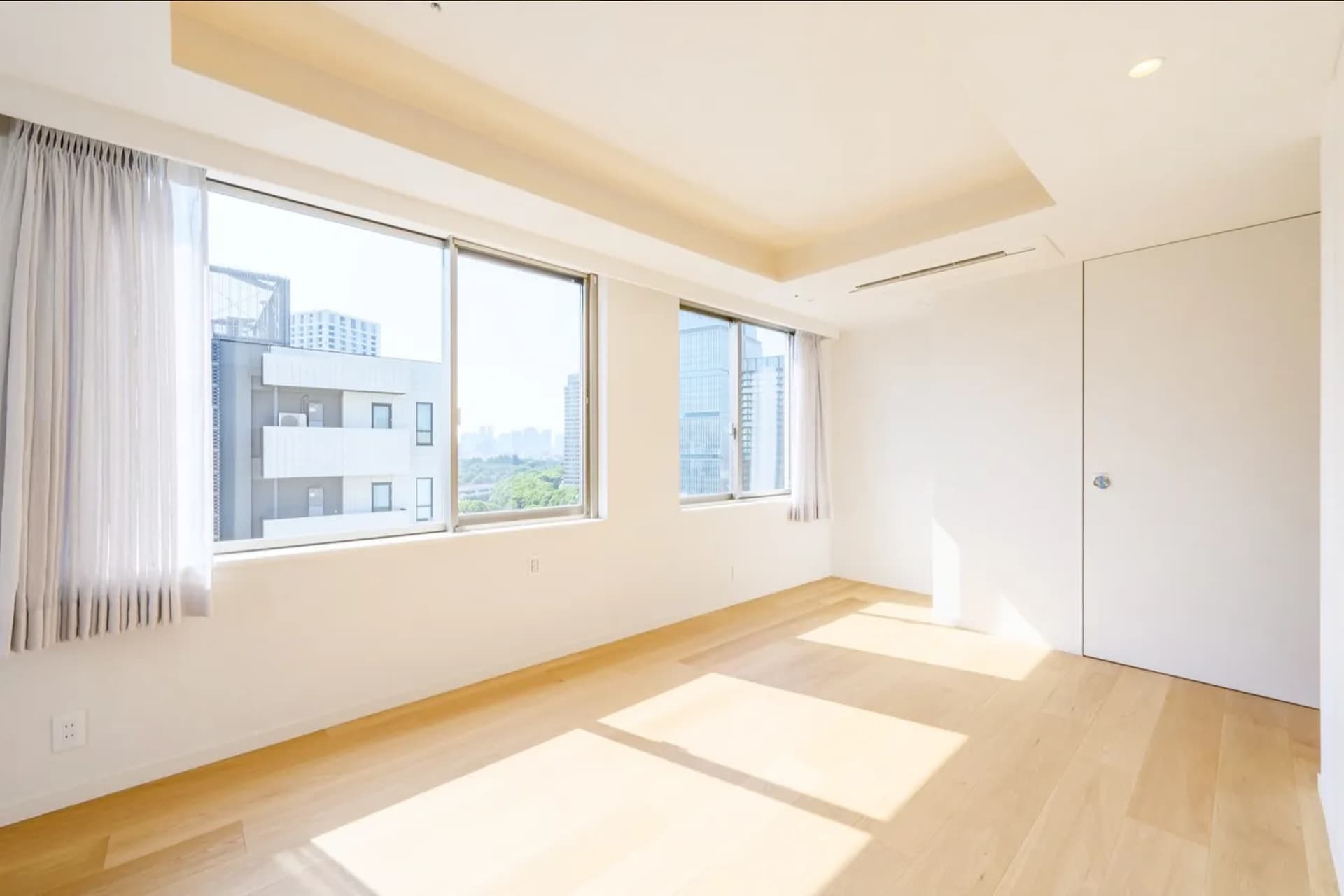 Park Court Geo Nagatacho18.jpg