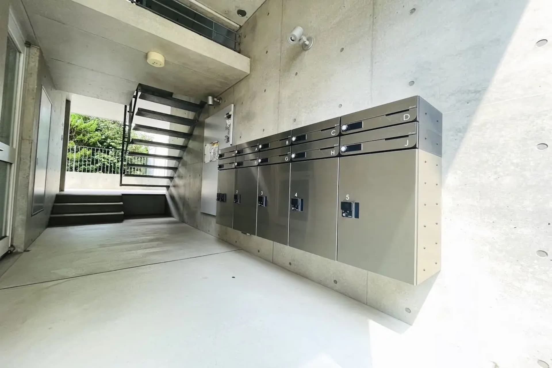 Nishisando Terrace1.jpg