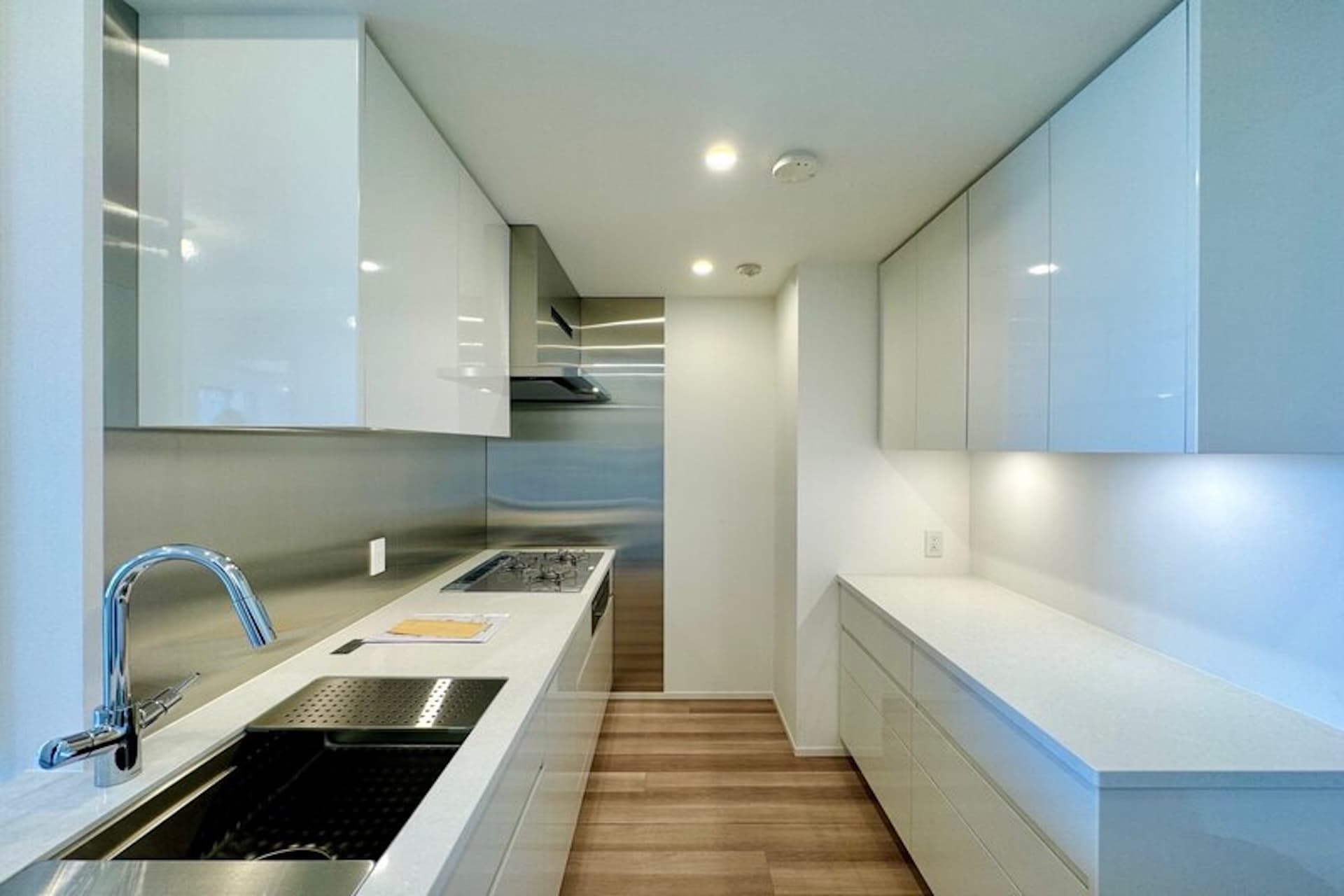 Park Court Jingu Kitasando The Tower 1.jpg