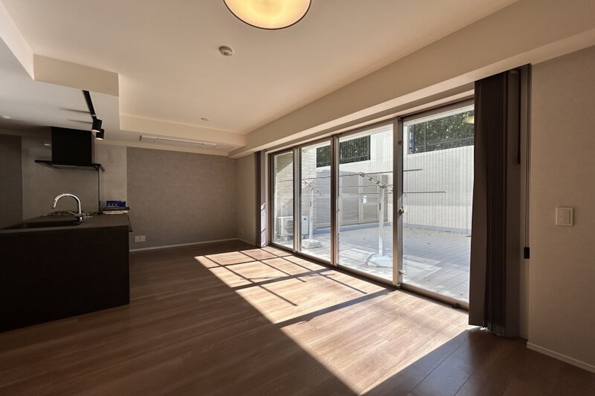 The Terrace Shimomeguro 3.jpg