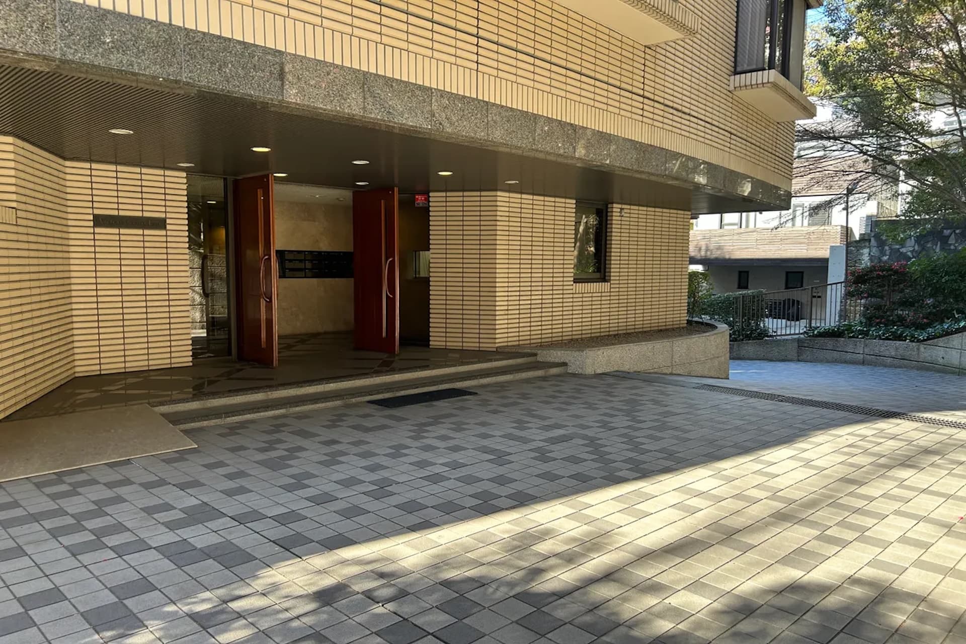 Victoria Court 2.jpg