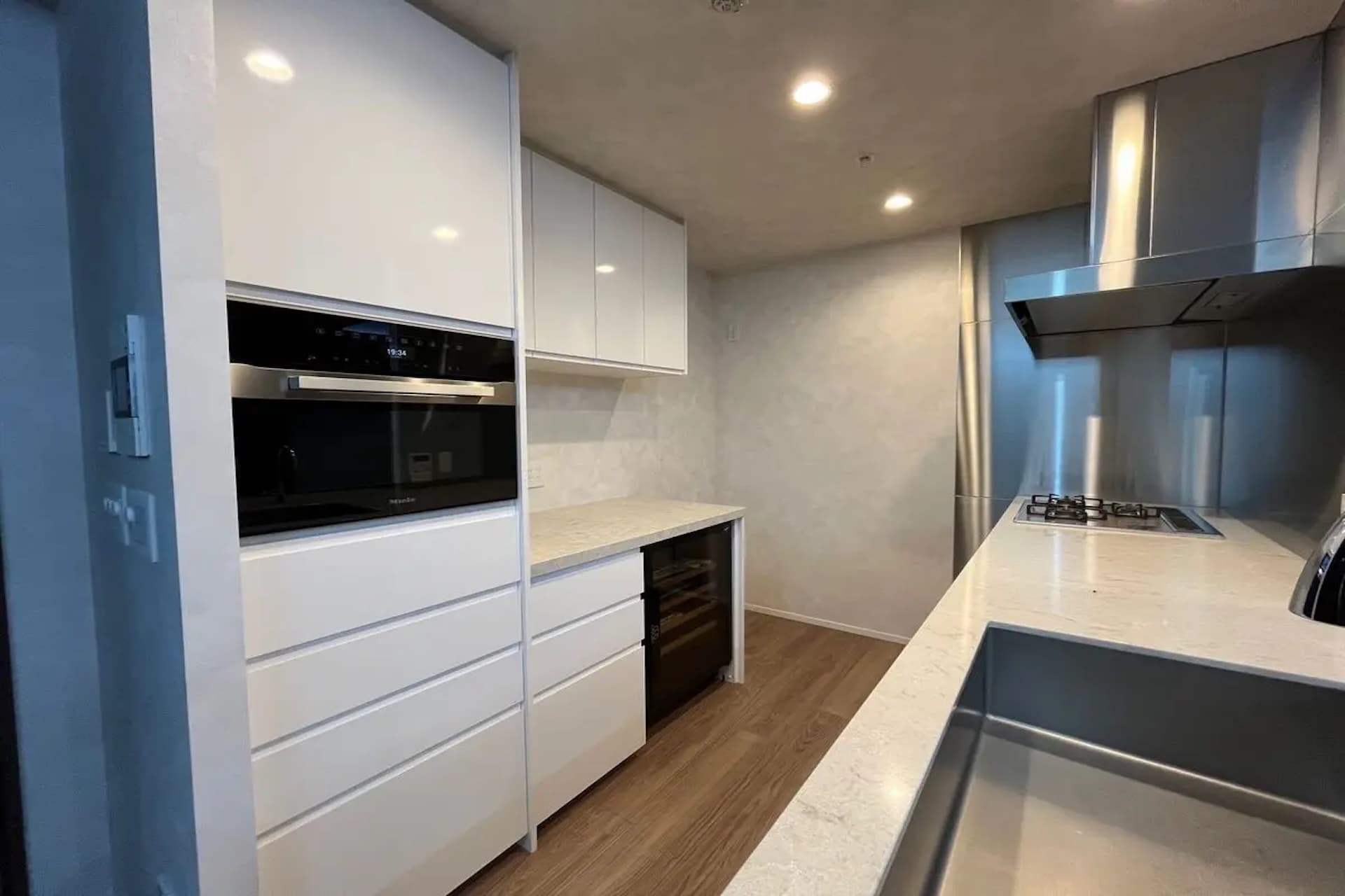 Shirokane The Sky5.jpg