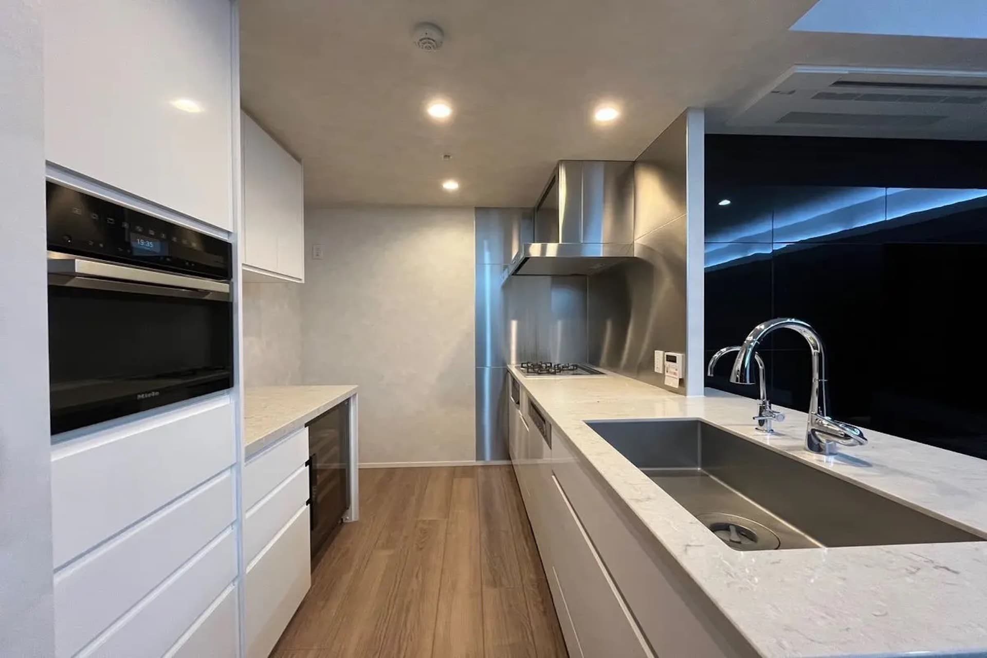 Shirokane The Sky10.jpg