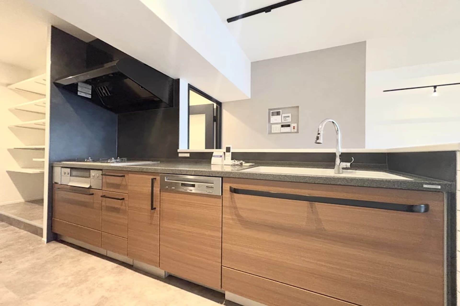 Kaminoge Heim Building 38.jpg