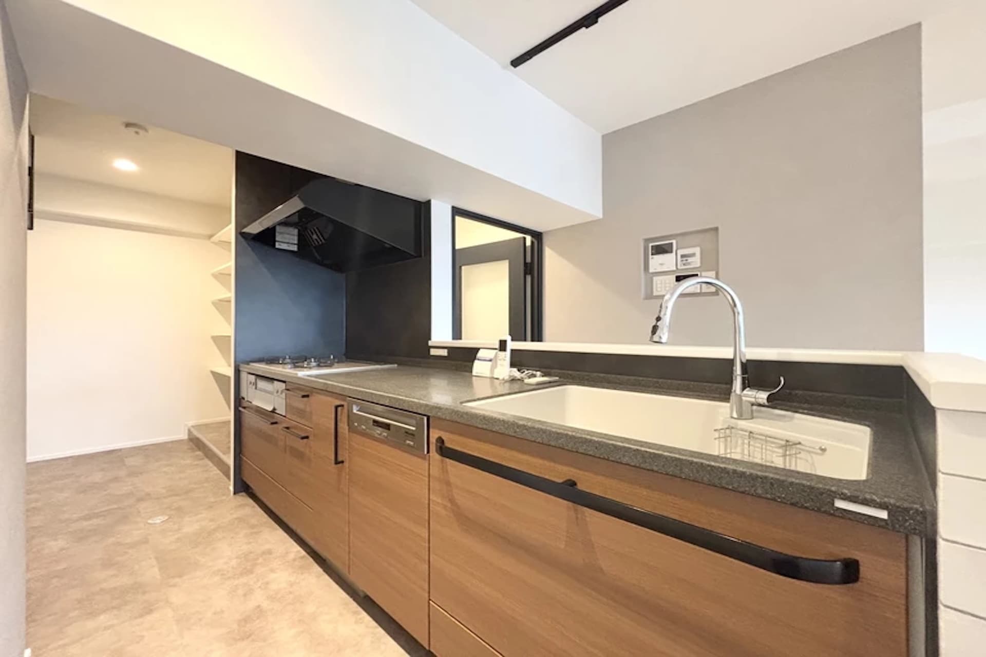 Kaminoge Heim Building 37.jpg