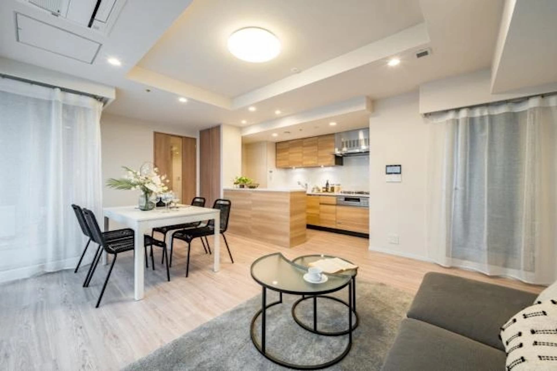 Caterina Mita Tower Suite3.jpg