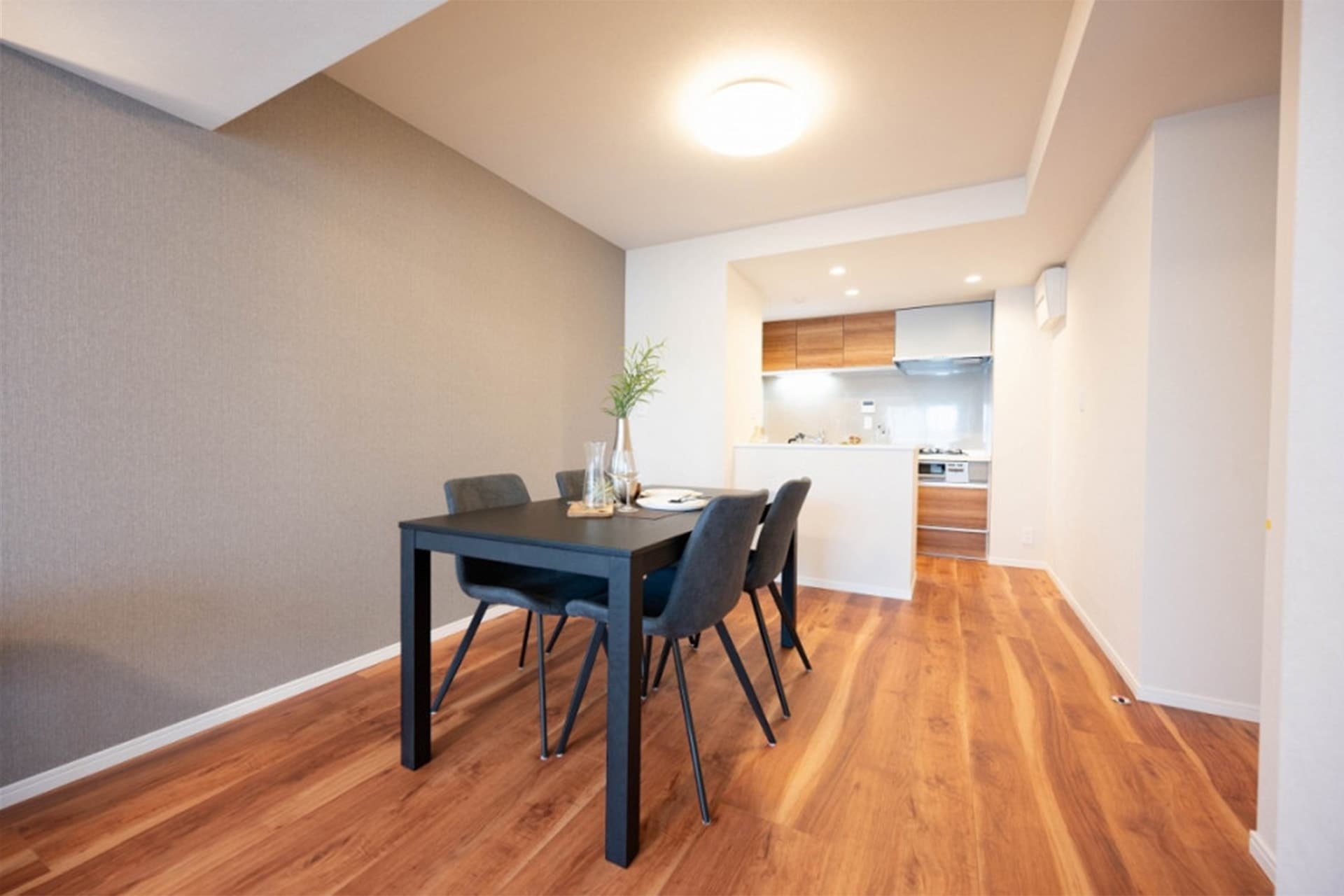 Asahi Twin Meguro Building B4.jpg