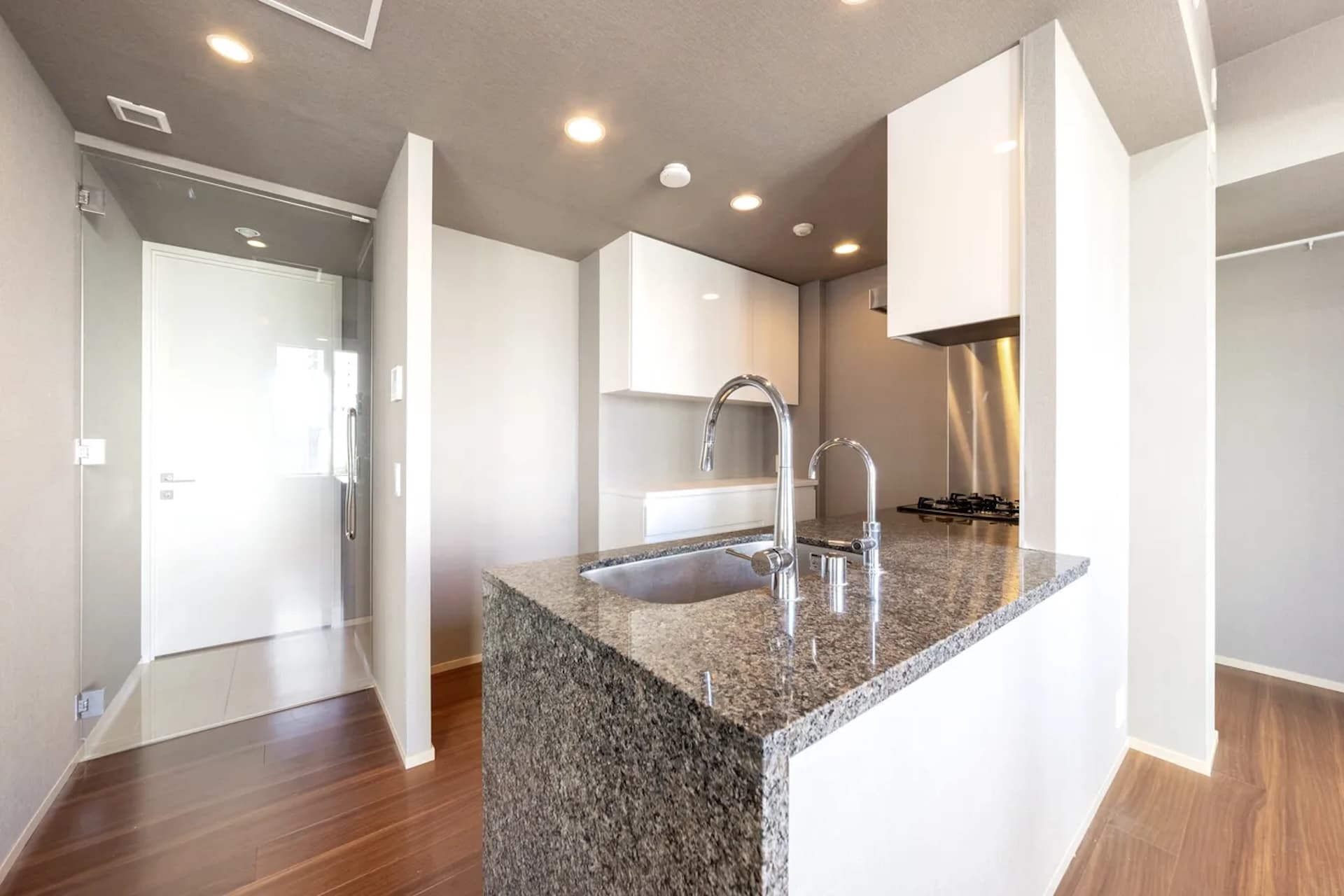 The Residence Mita10.jpg