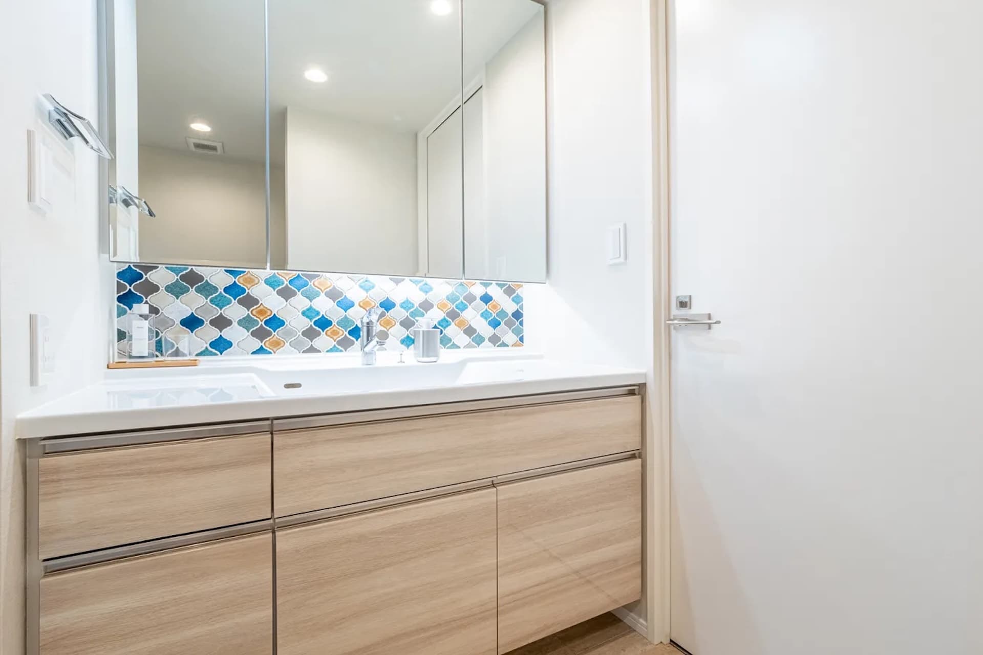 Park Court Toranomon Atago Tower3.jpg