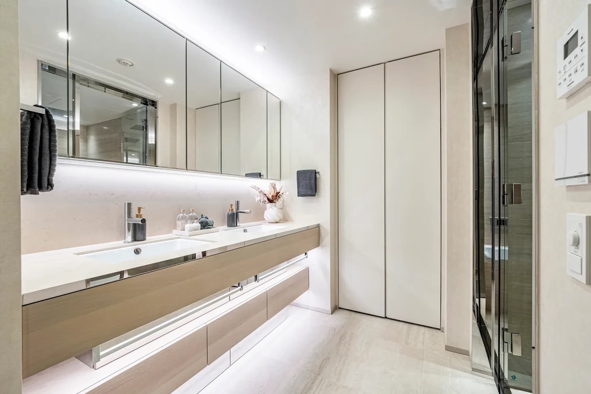 Mita Garden Hills Park Mansion 2.jpg