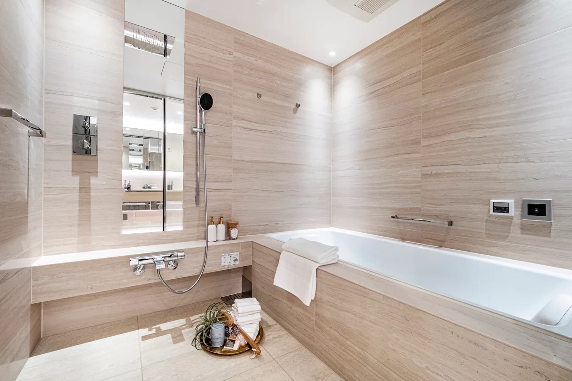 Mita Garden Hills Park Mansion 4.jpg