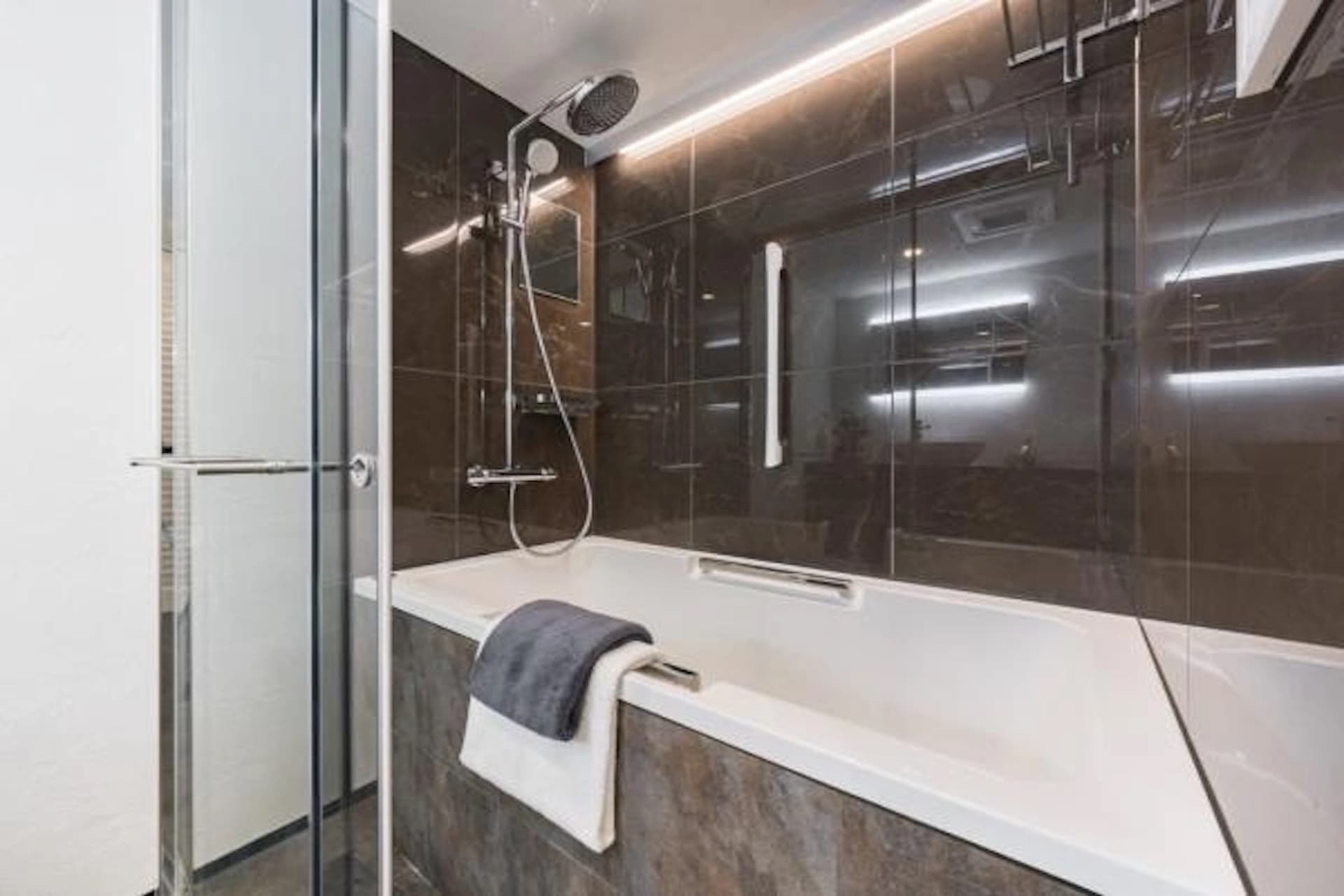 The Parkhouse Atago Toranomon8.jpg