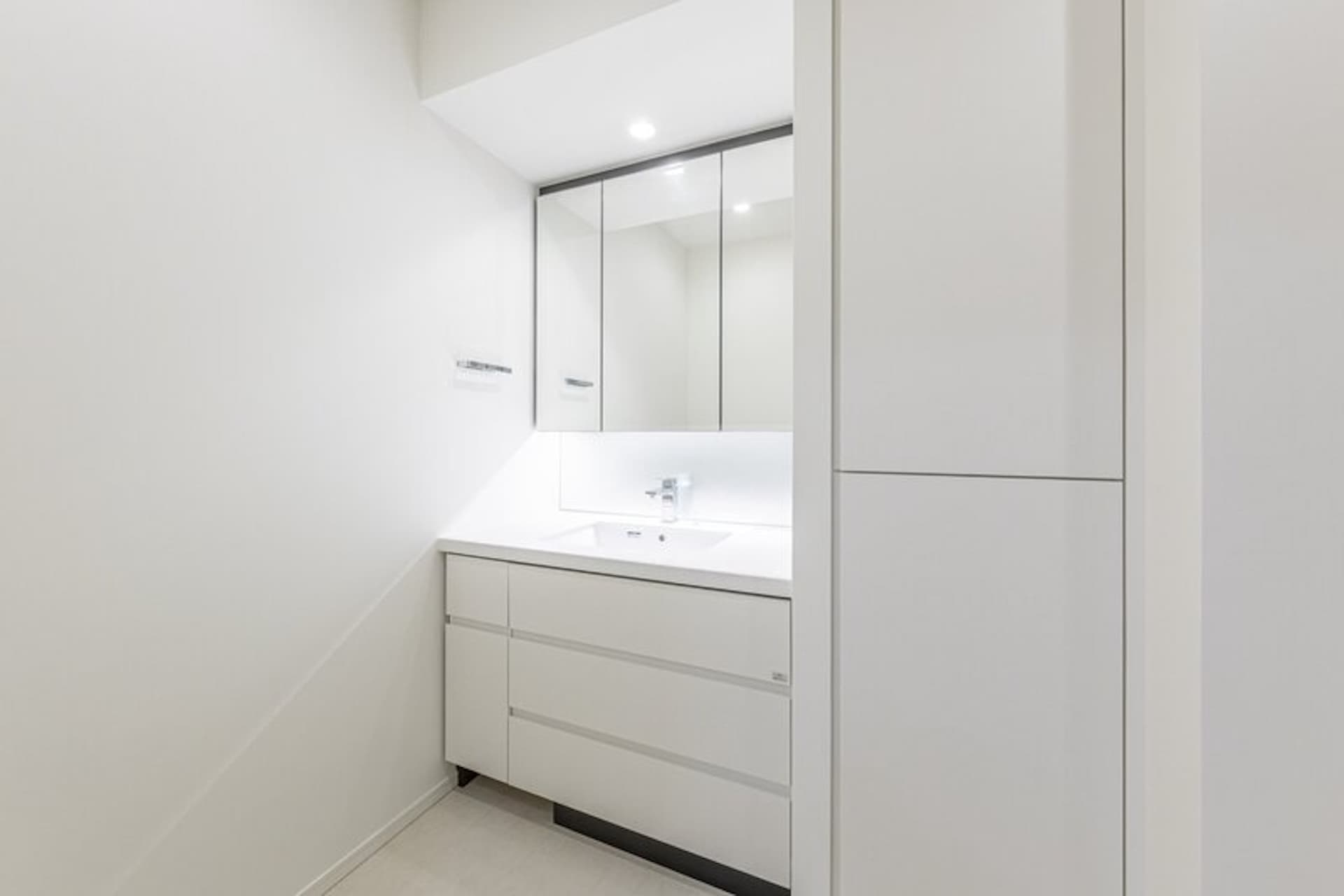 WORLD TOWER RESIDENCE 5.jpg