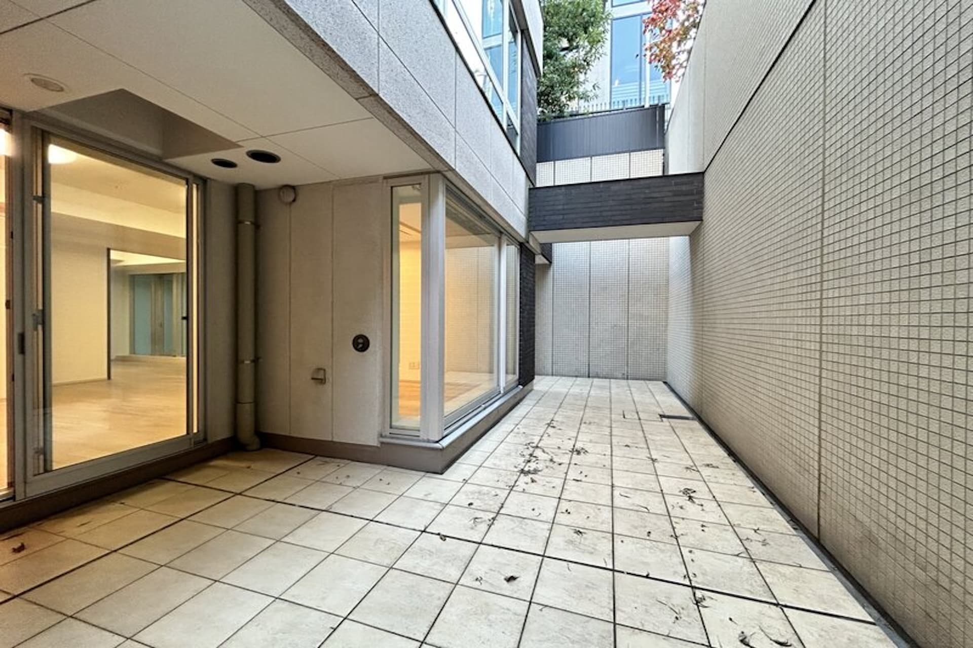 Premist Minami-Aoyama3.jpg