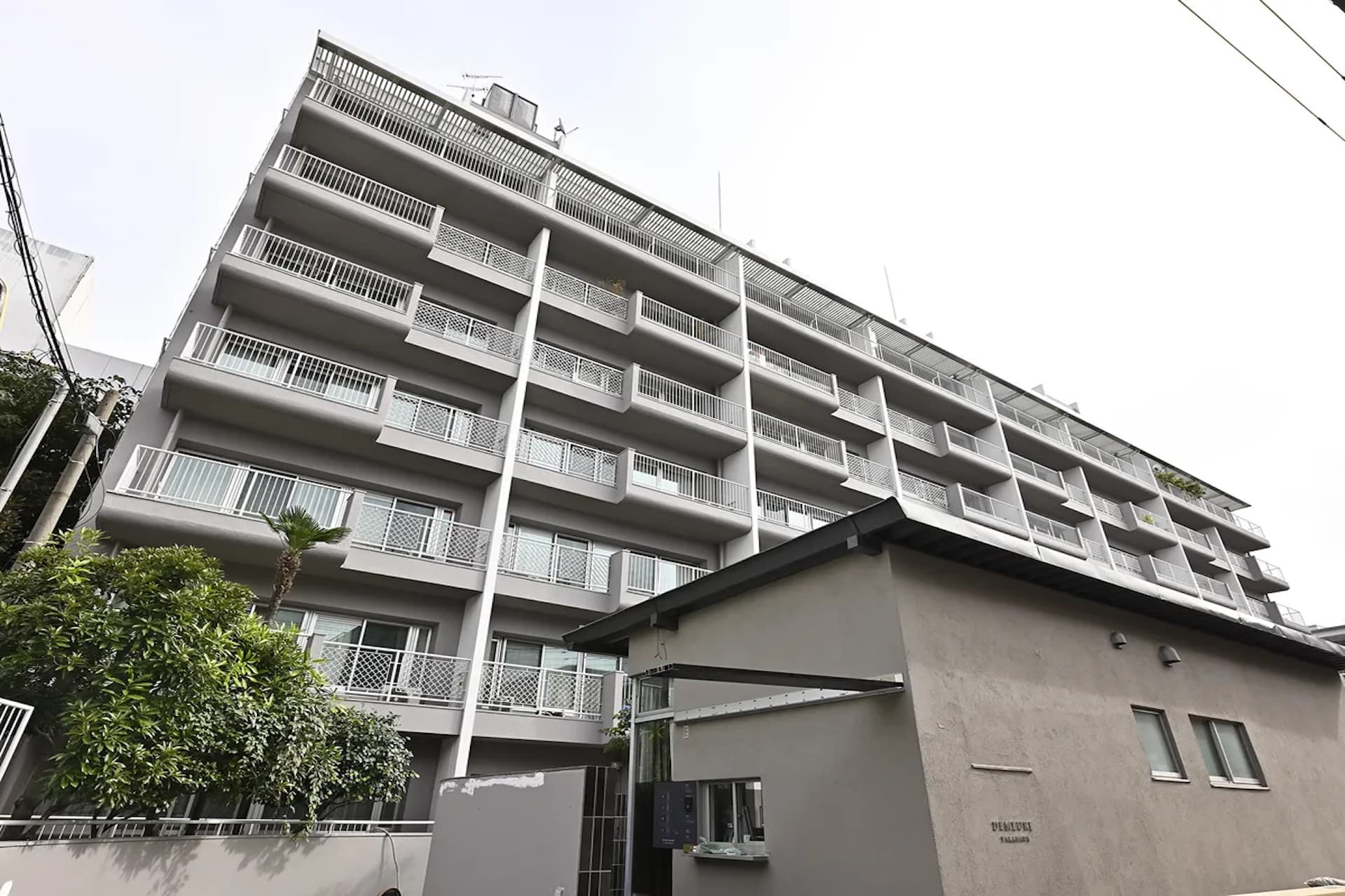 Domire Takanawa12.jpg