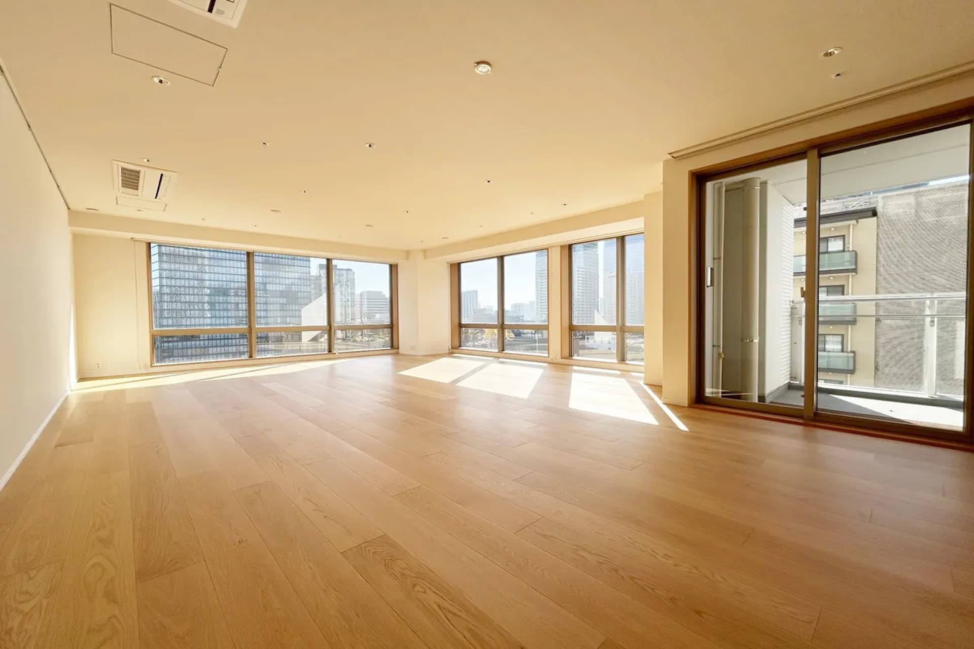 SAION SAKURAZAKA4.jpg