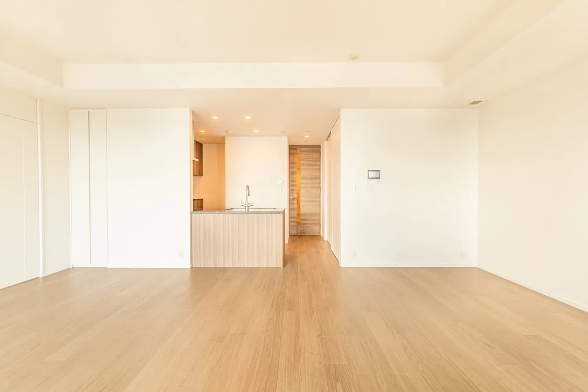 WORLD TOWER RESIDENCE1.jpg