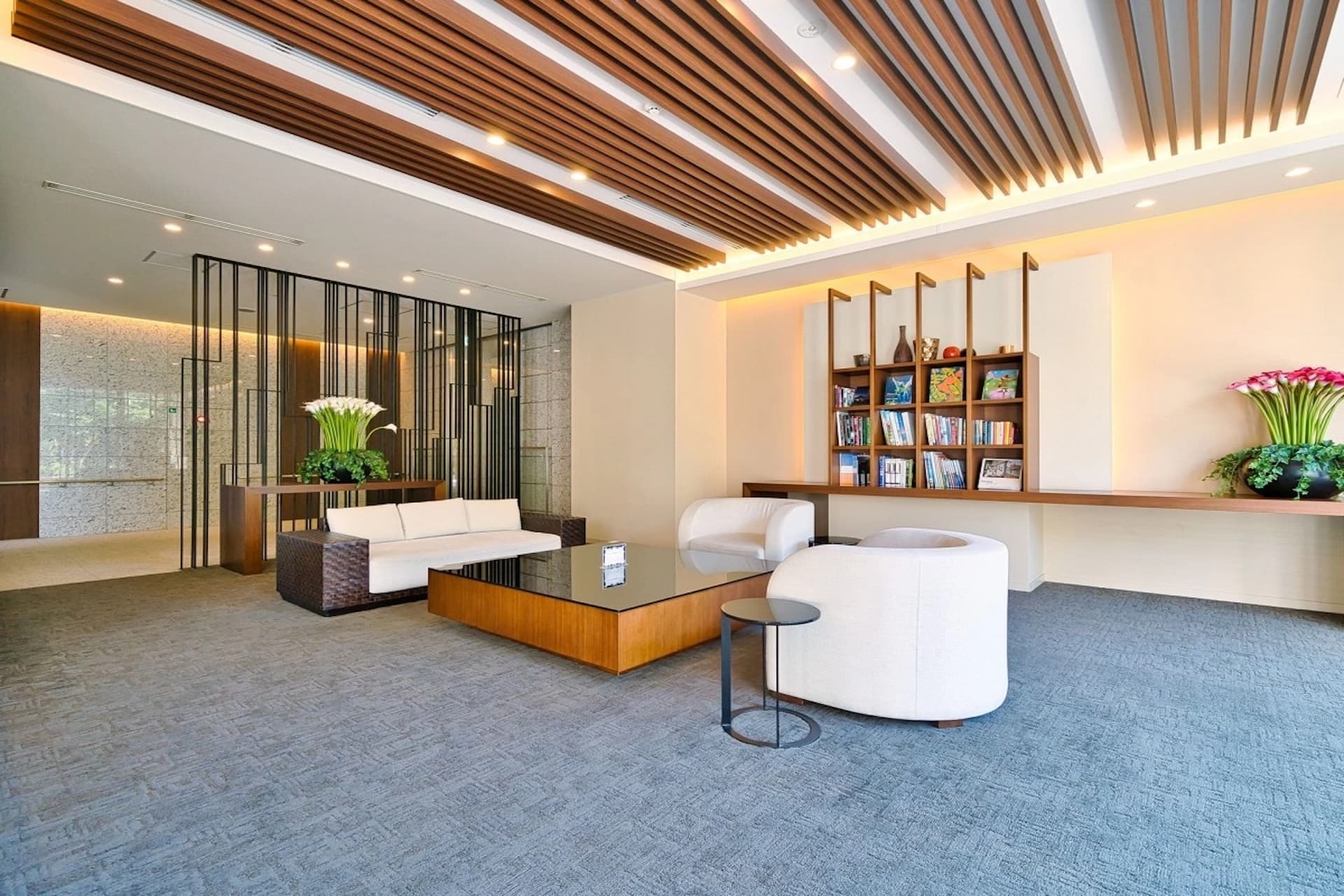 The Park House Nishishinjuku Tower 609.jpg