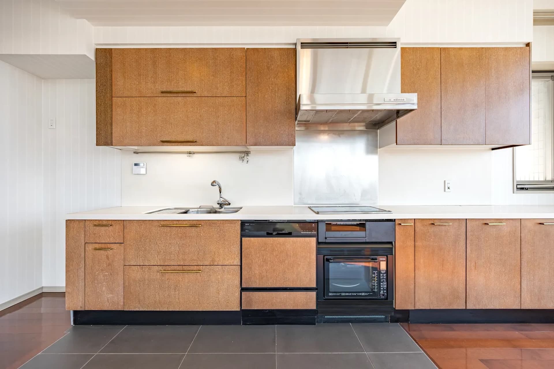 tokyo twin parks left wing 5.jpg