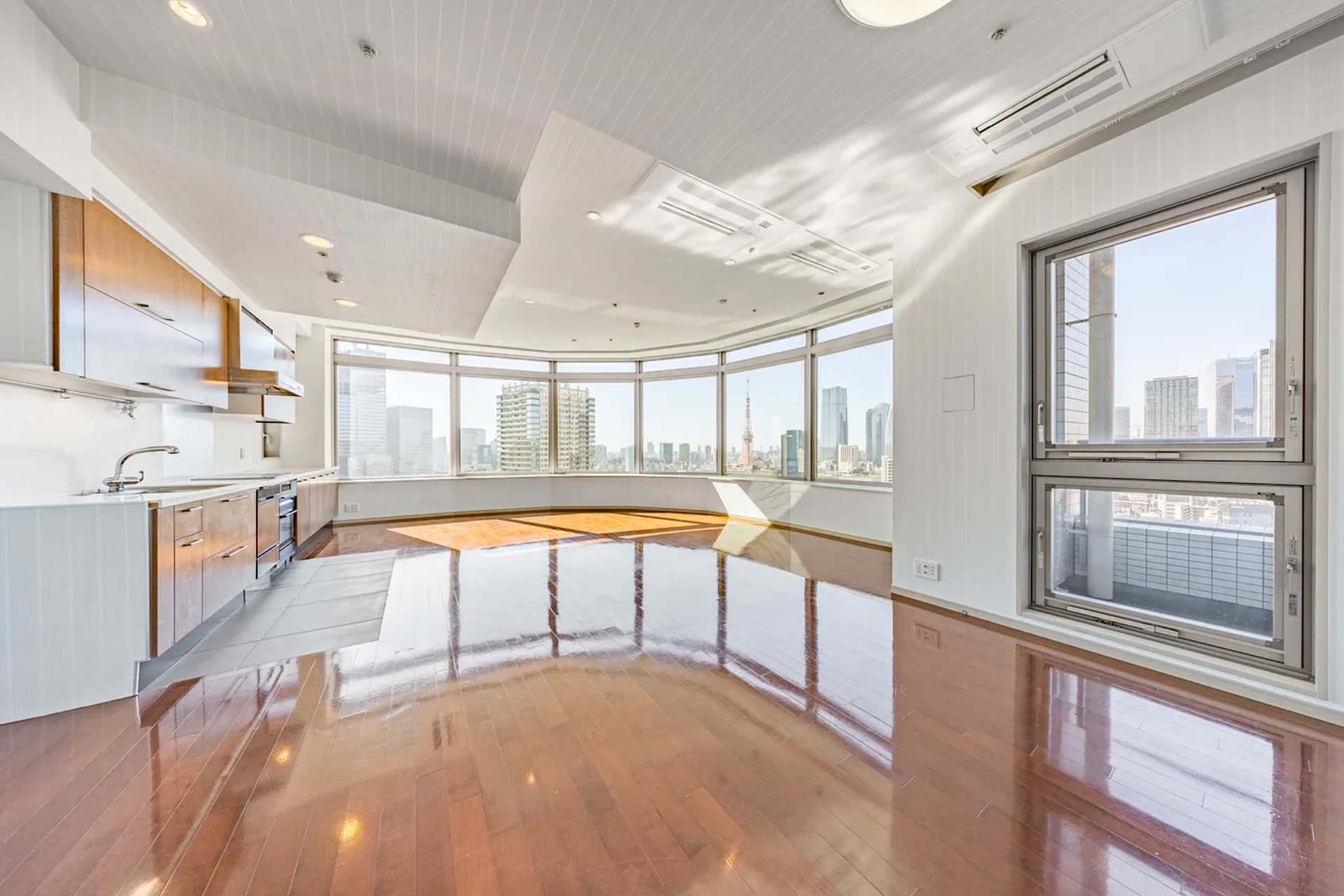 tokyo twin parks left wing 6.jpg