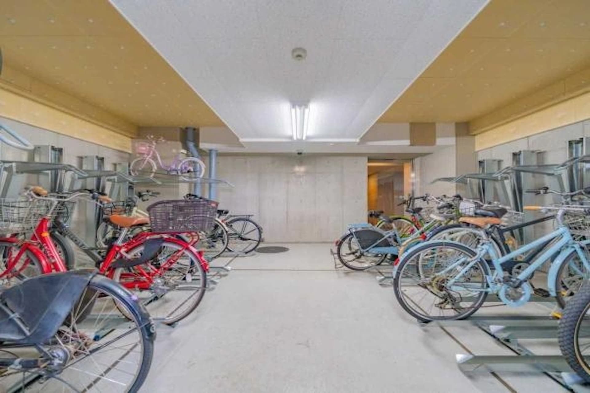 Brands Himonya 3-chome8.jpg