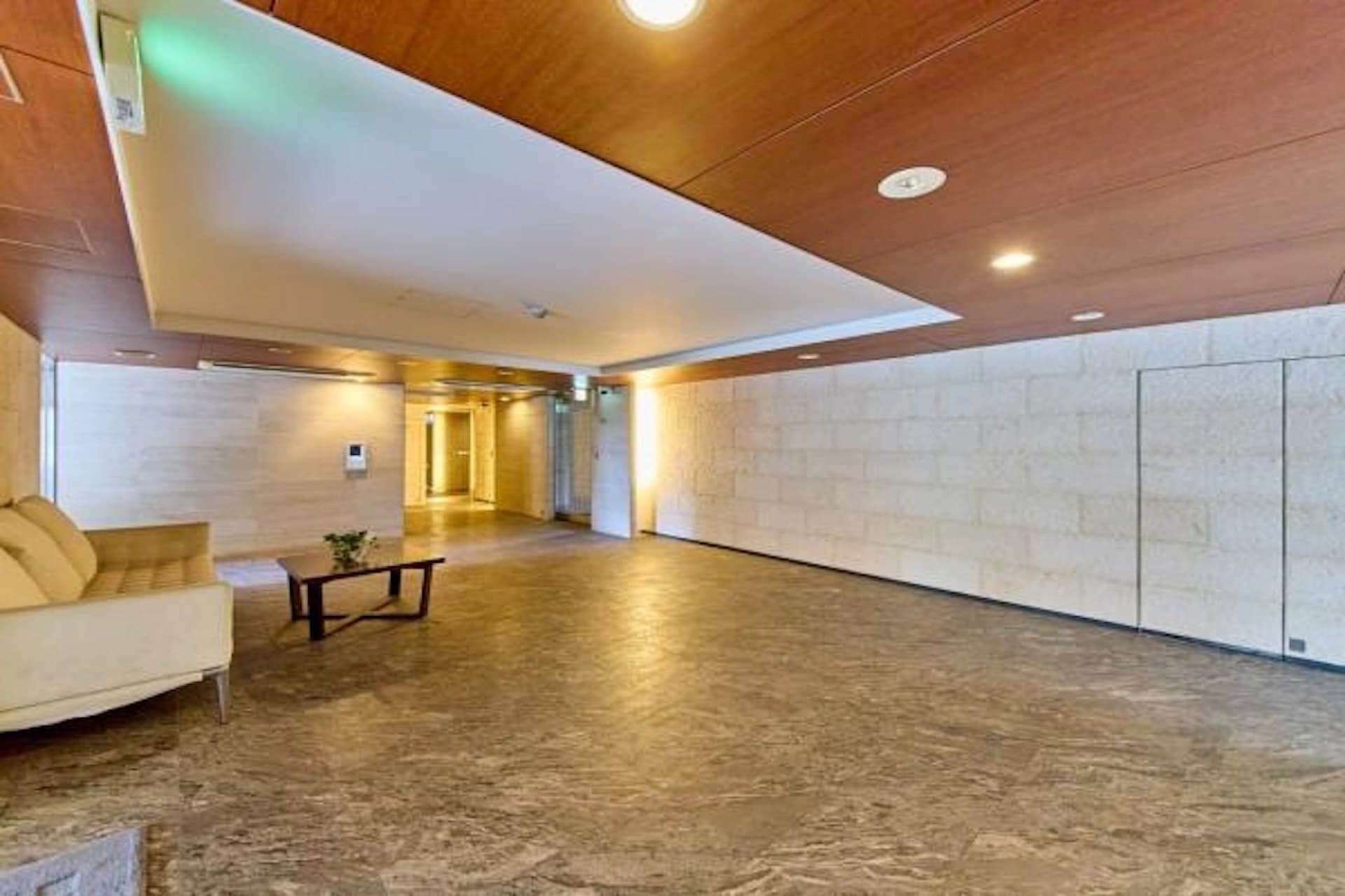 Brands Himonya 3-chome7.jpg