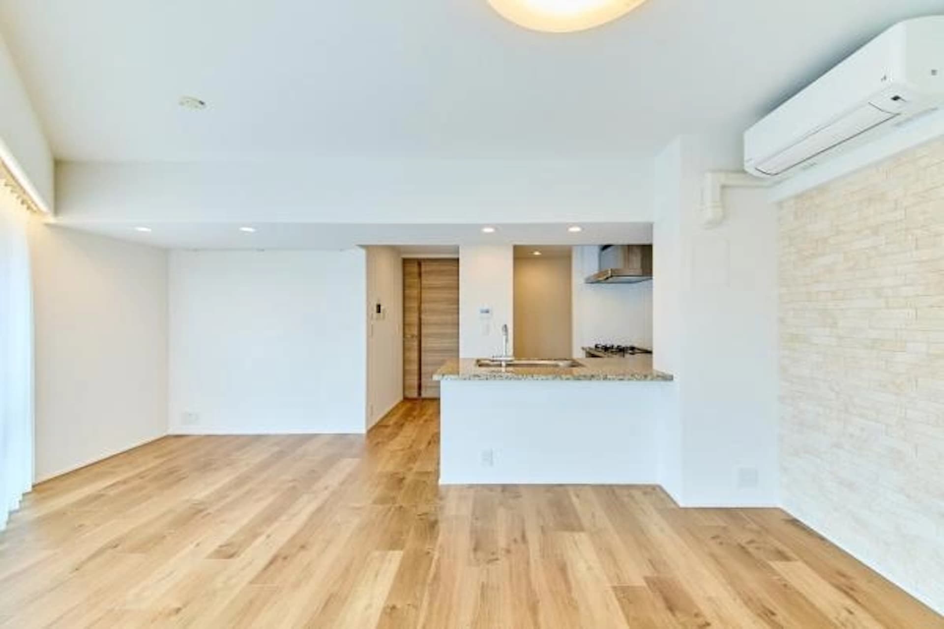 Brands Himonya 3-chome3.jpg