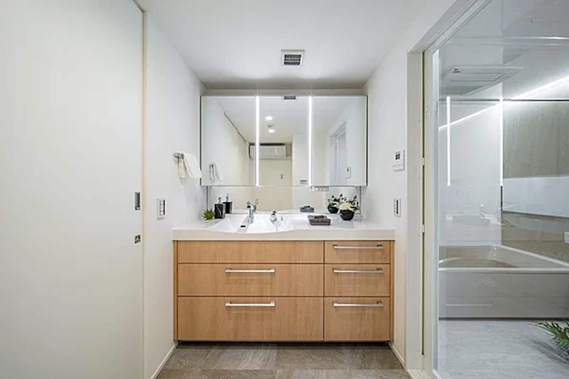 Sanbancho 3-3 Building11.jpg