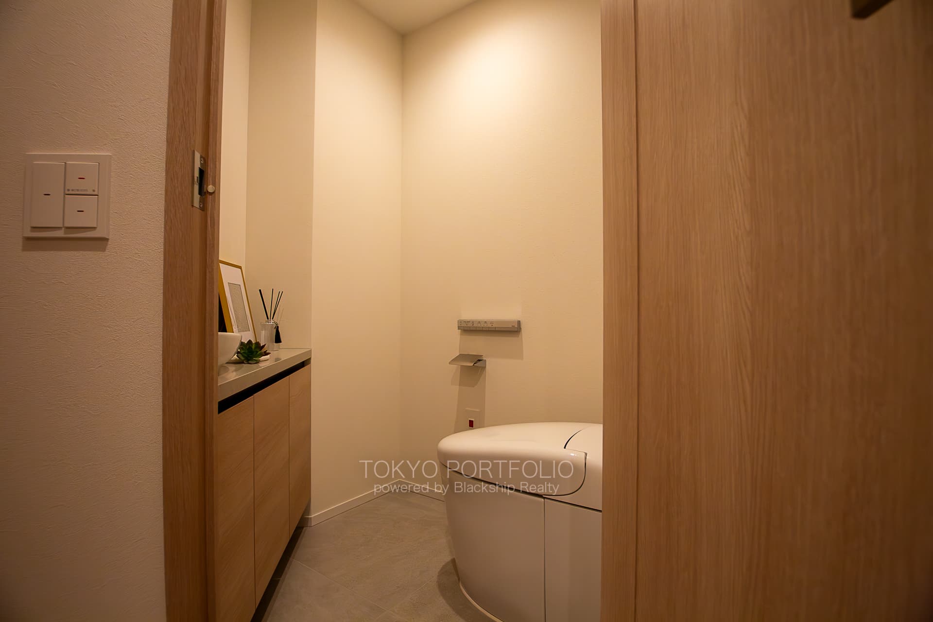 PARK COURT KITAAOYAMA402-12.jpg