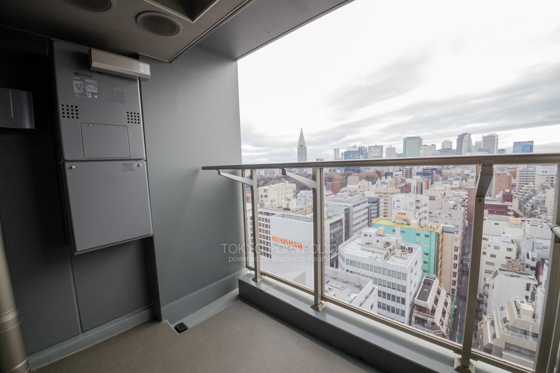 Classy Tower Shinjuku Gyoen 1703-5.JPG