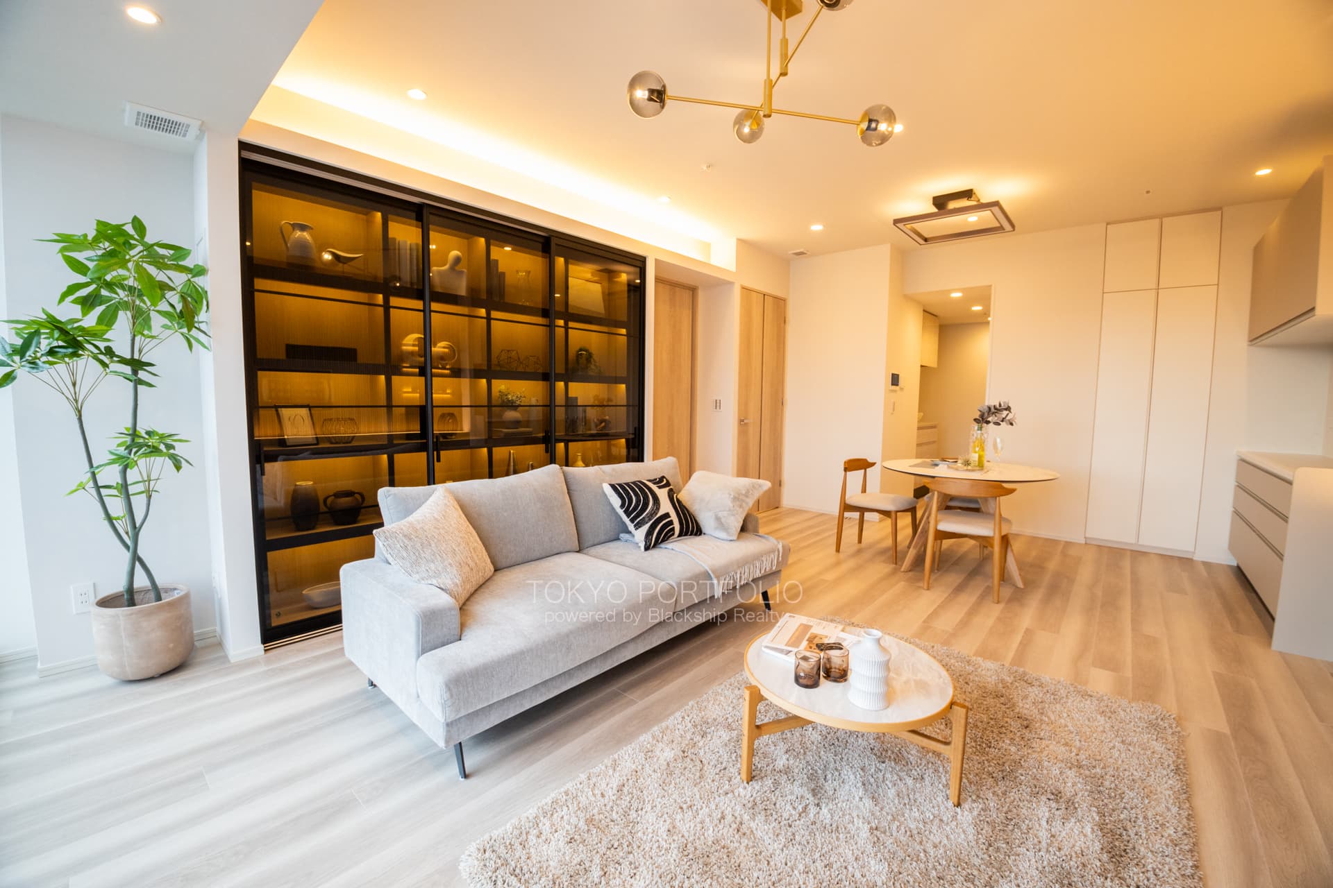 Classy Tower Shinjuku Gyoen 1703-11.JPG