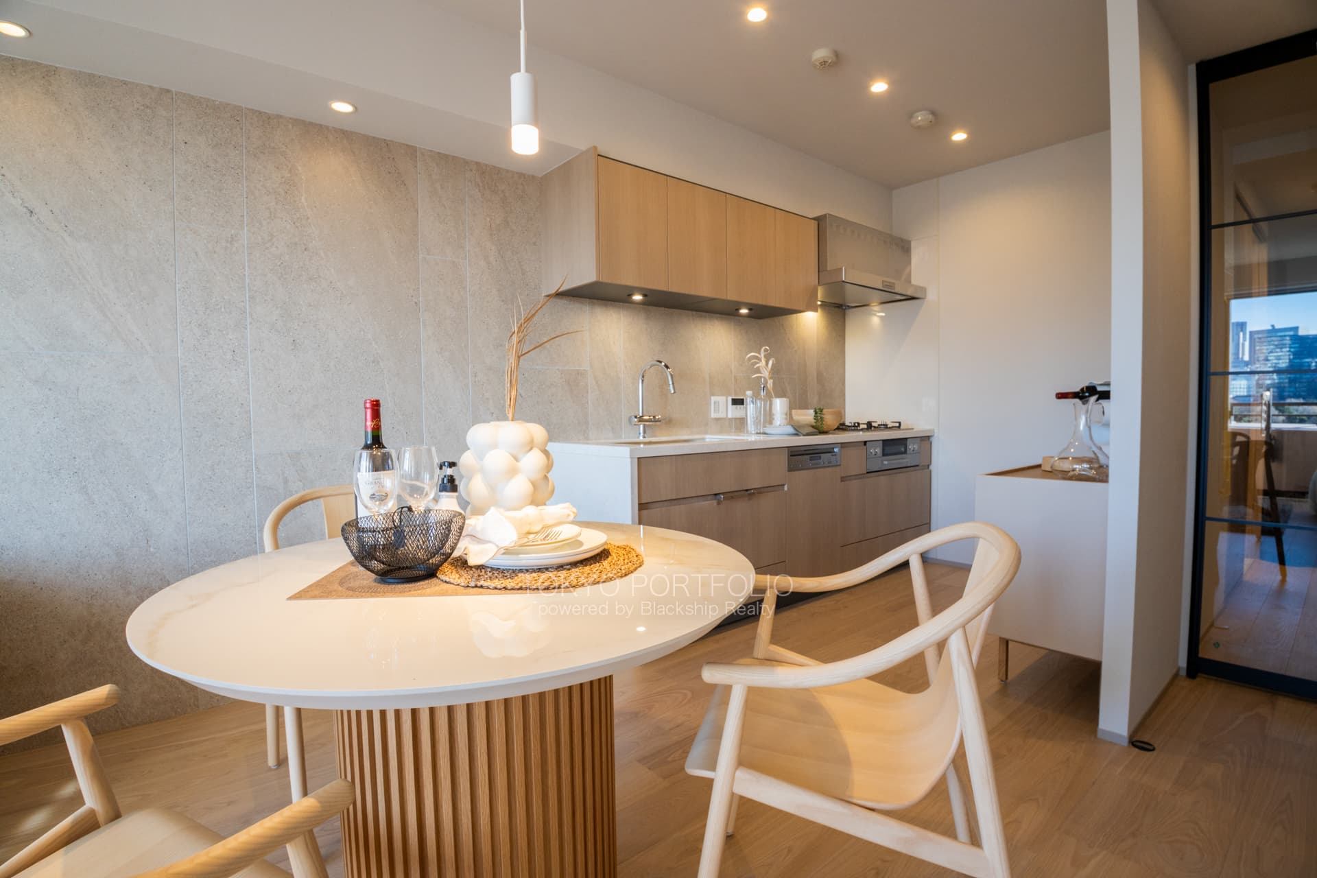 J-Park Gyoen Naitomachi 1003--10.JPG