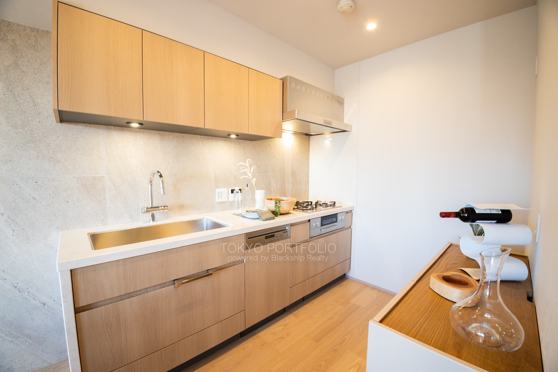 J-Park Gyoen Naitomachi 1003--5.JPG